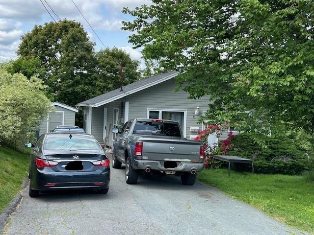 81 Frederick Avenue photo #1