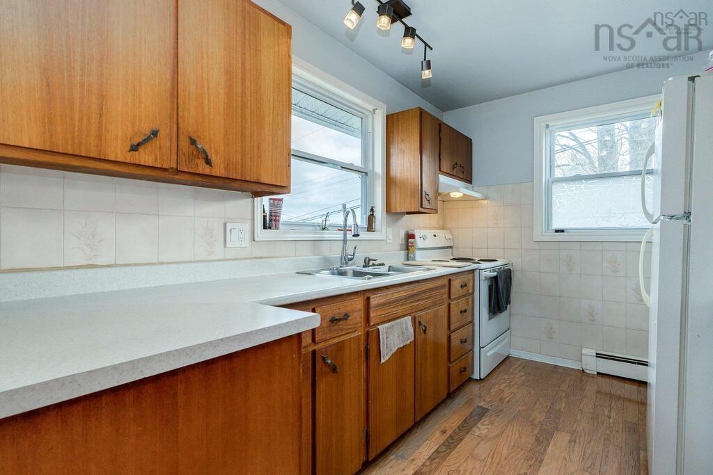 81 Frederick Avenue photo #14
