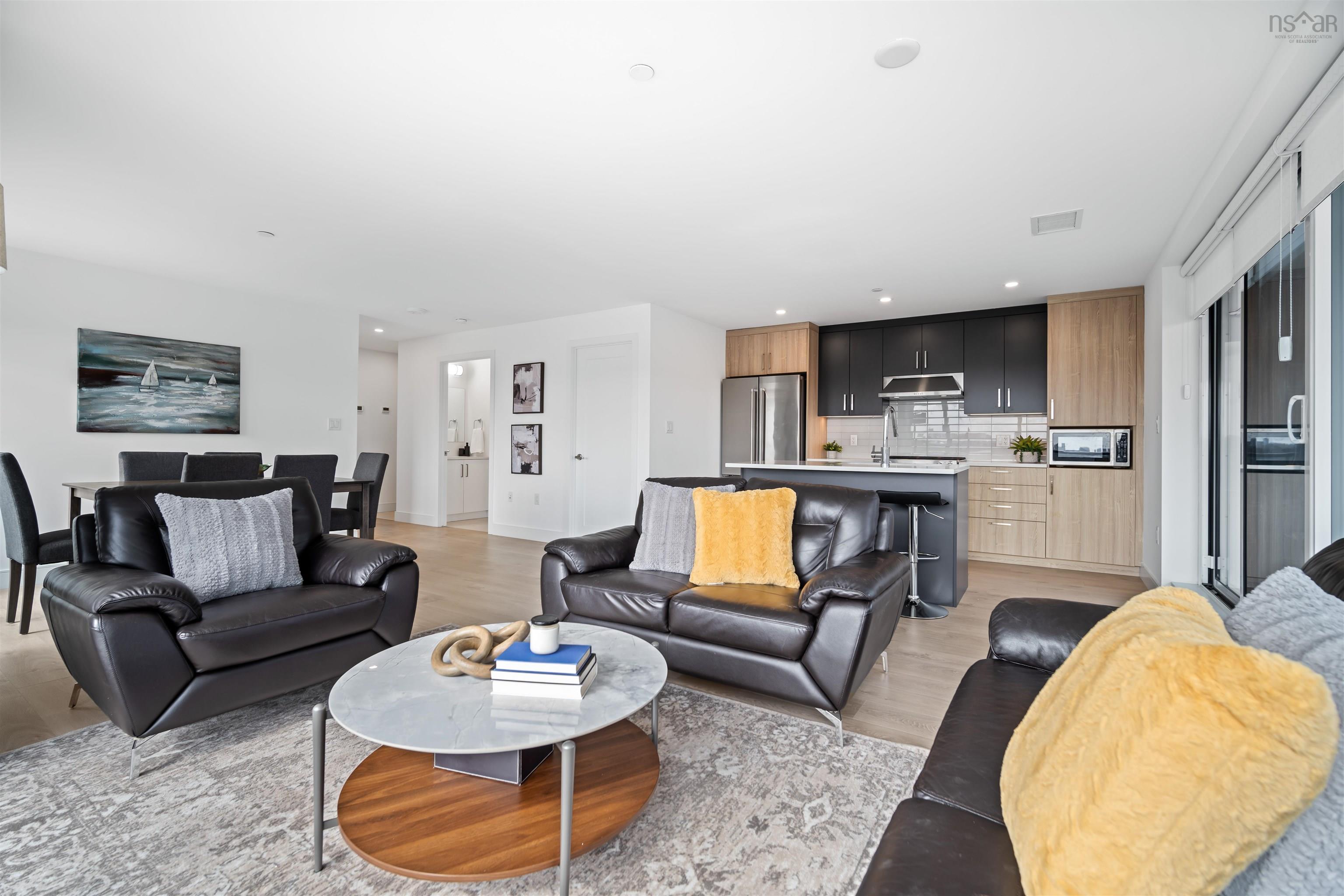 306 72 Seapoint Road photo #11