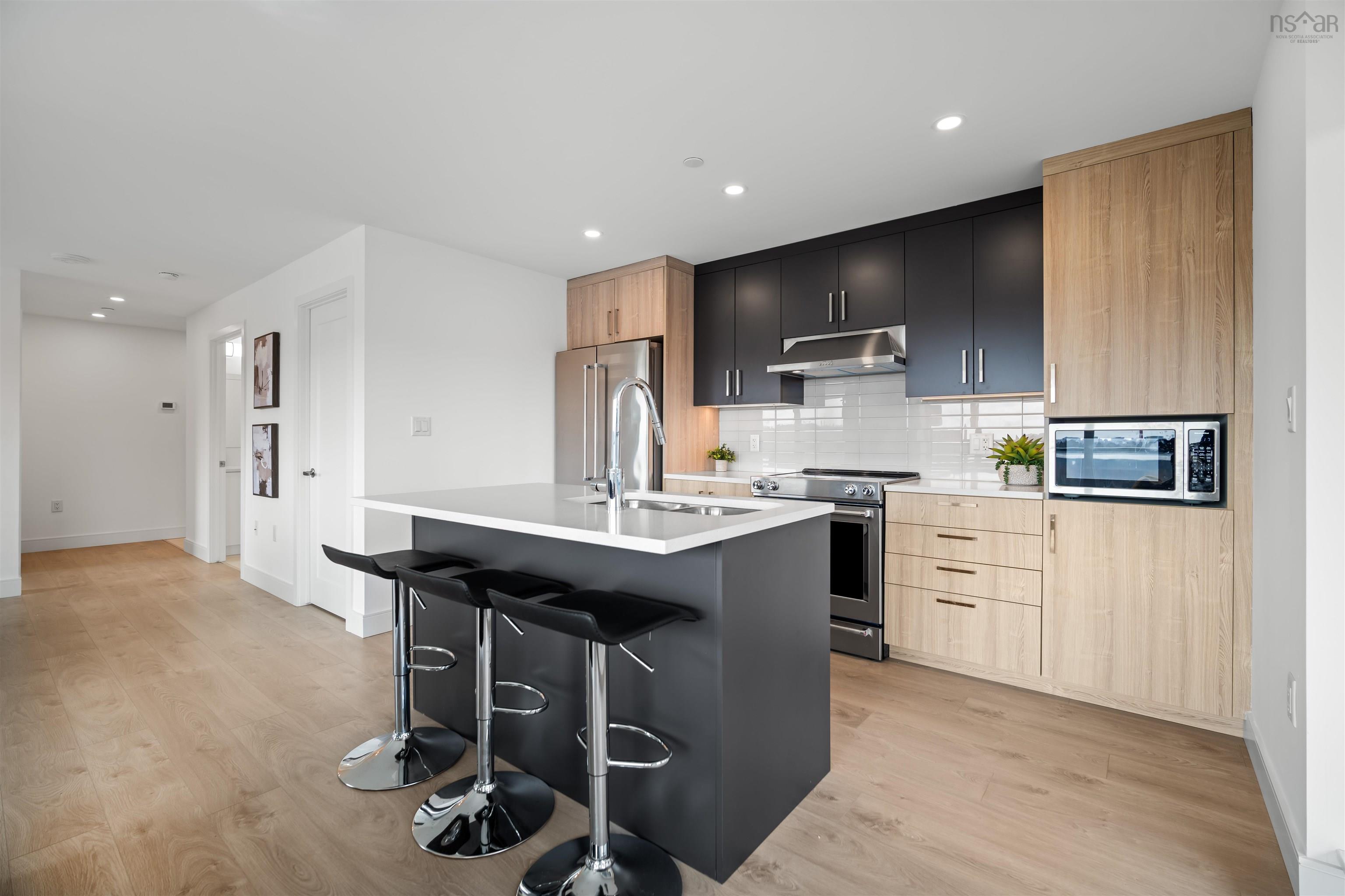 306 72 Seapoint Road photo #13