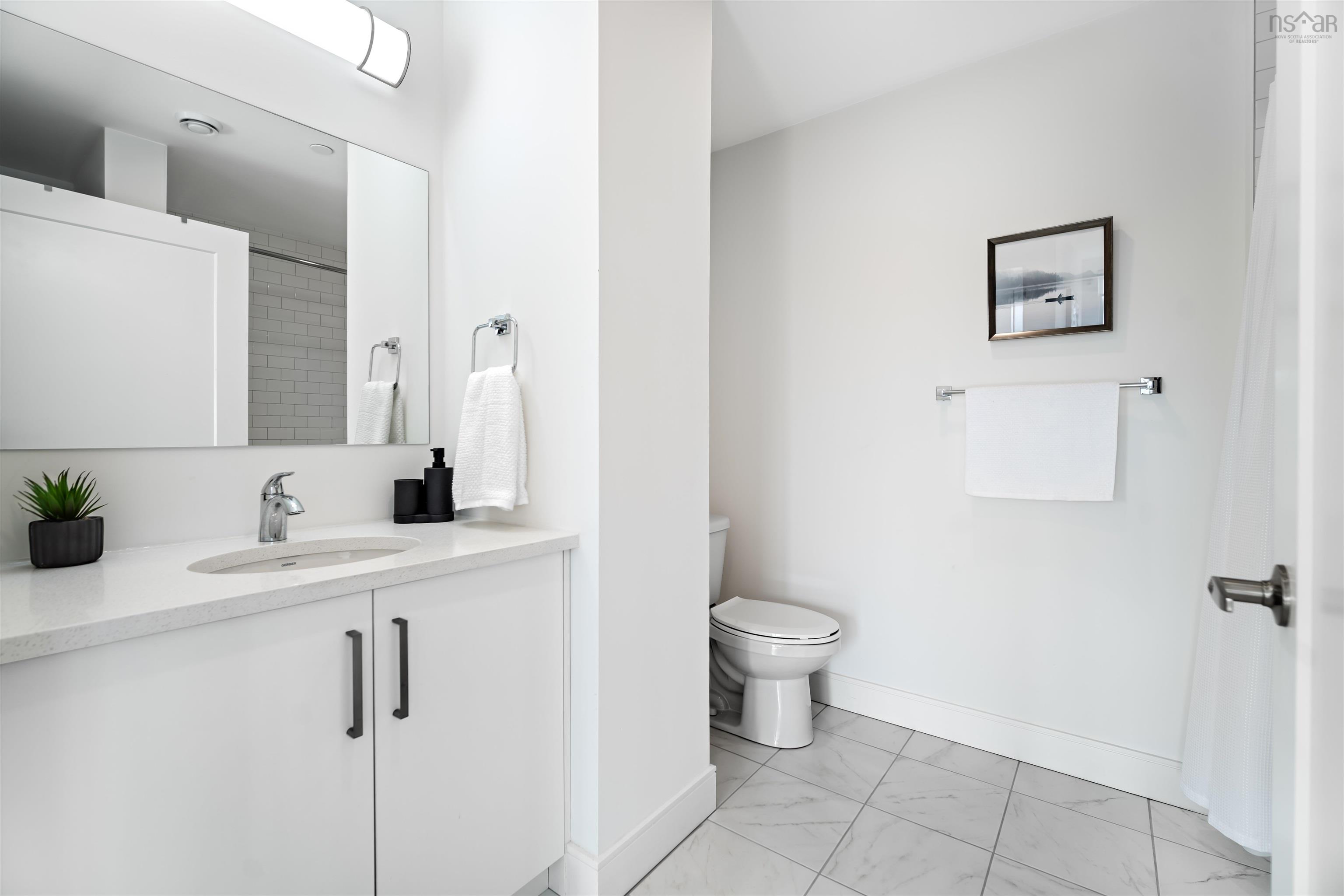 306 72 Seapoint Road photo #20