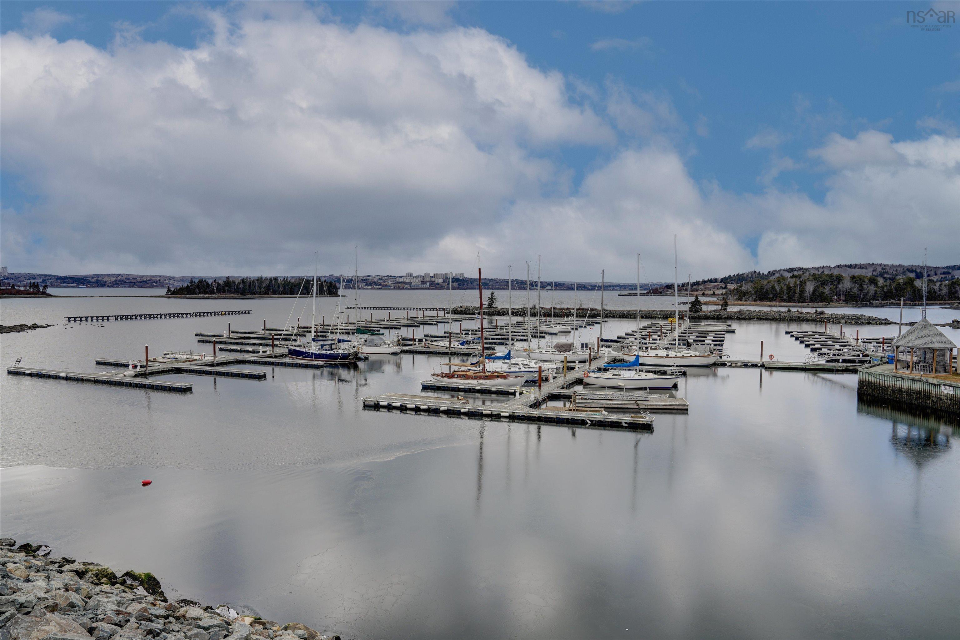 306 72 Seapoint Road photo #36