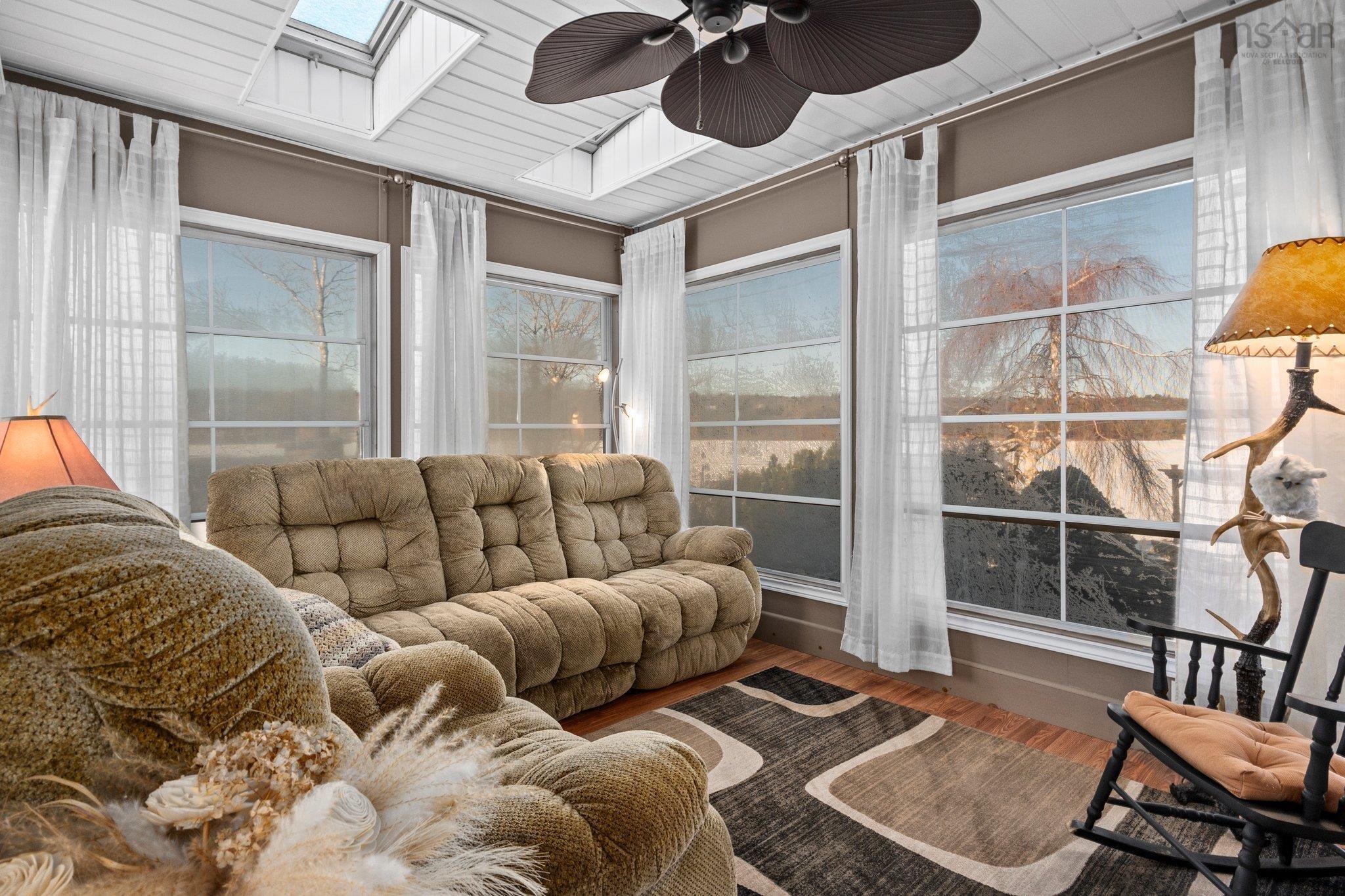 110 Whisper Ridge photo #18