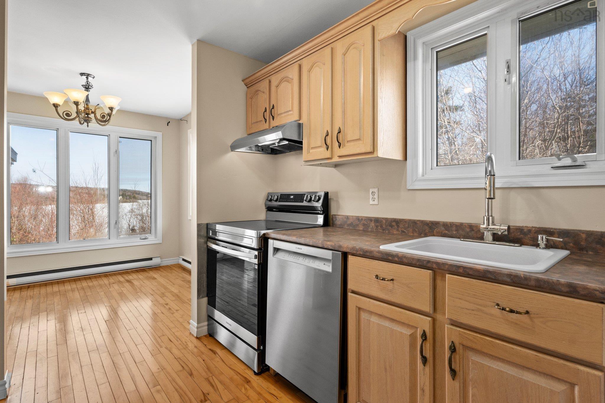 110 Whisper Ridge photo #28