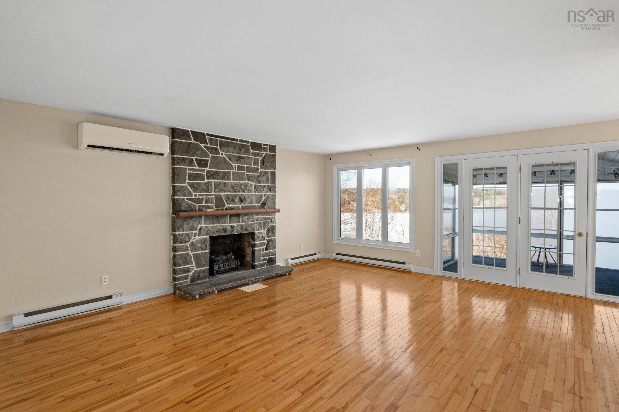 110 Whisper Ridge photo #31
