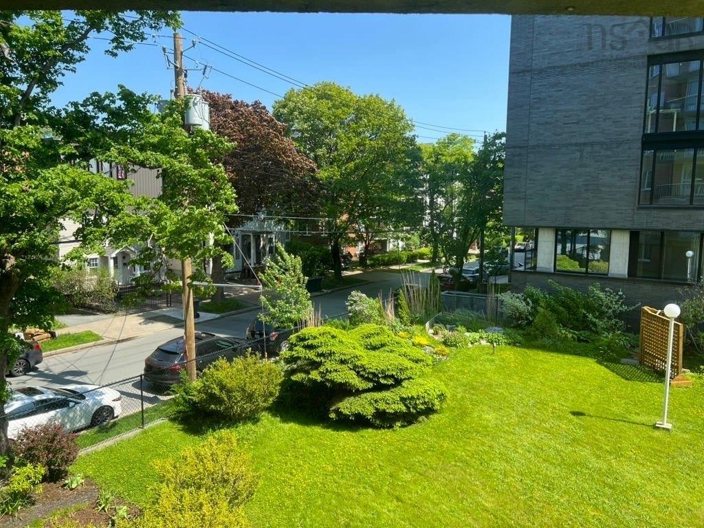 103 1074 Wellington Street photo #29