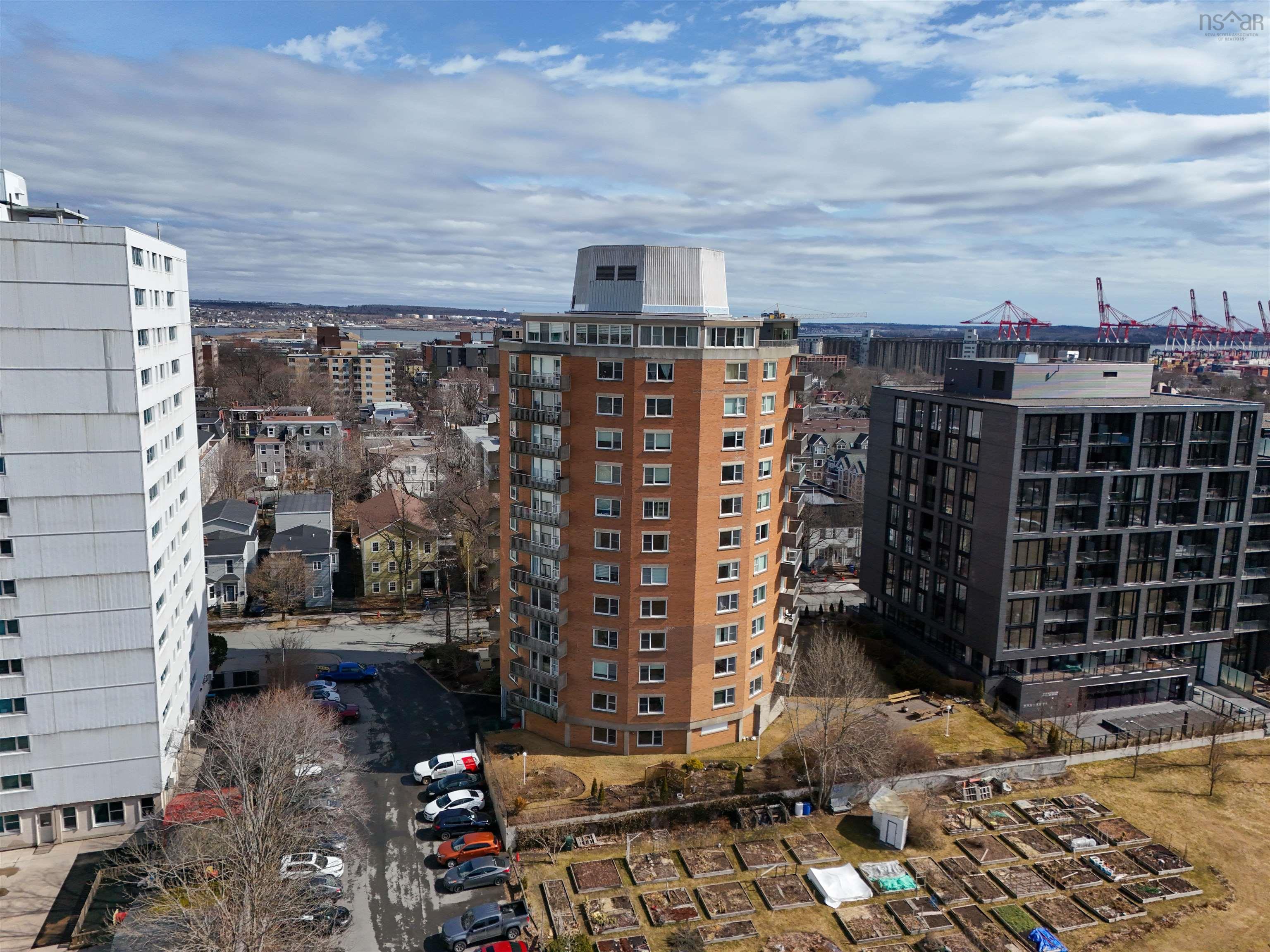 103 1074 Wellington Street photo #37