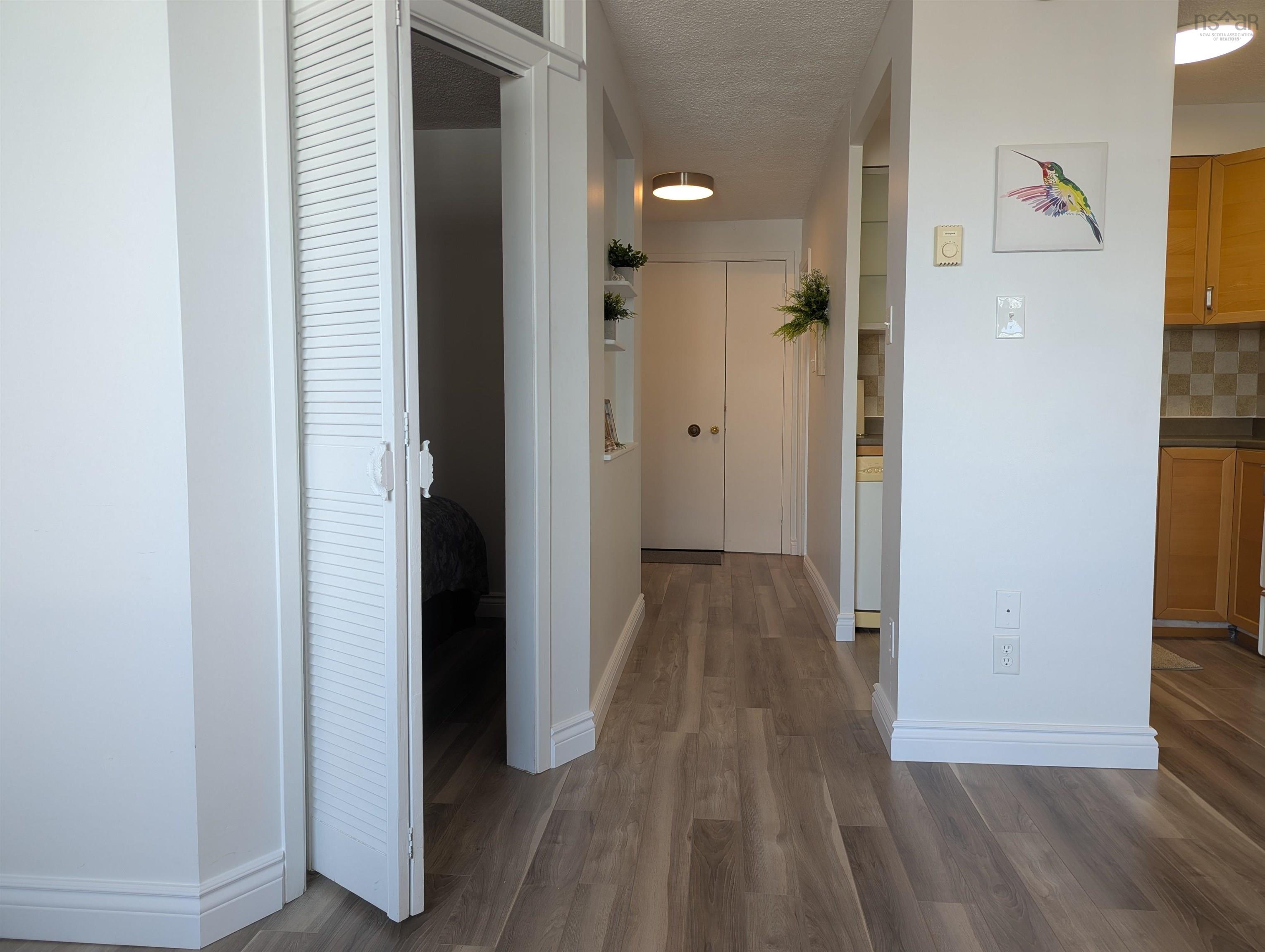 705 5959 Spring Garden Road photo #13