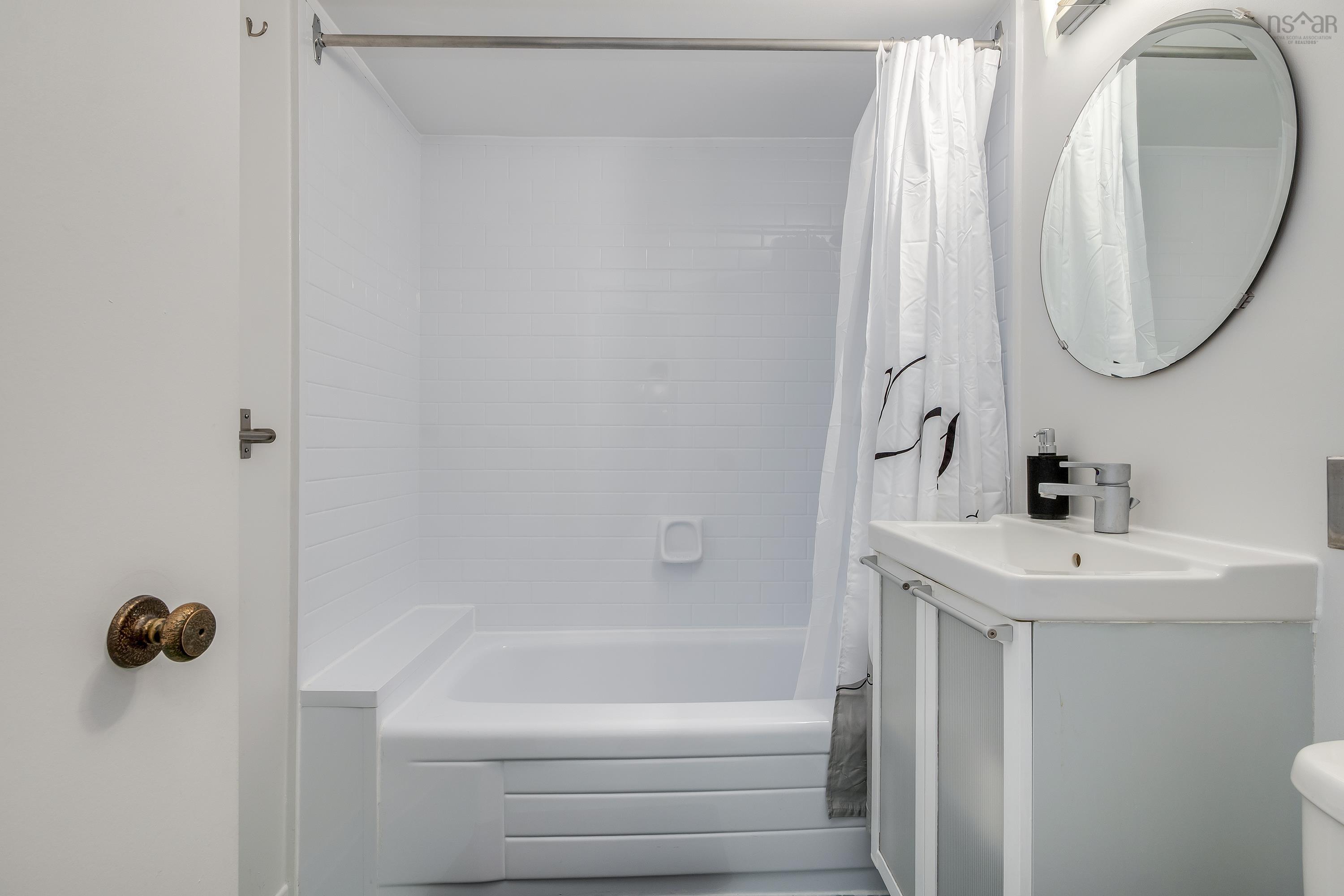 705 5959 Spring Garden Road photo #15