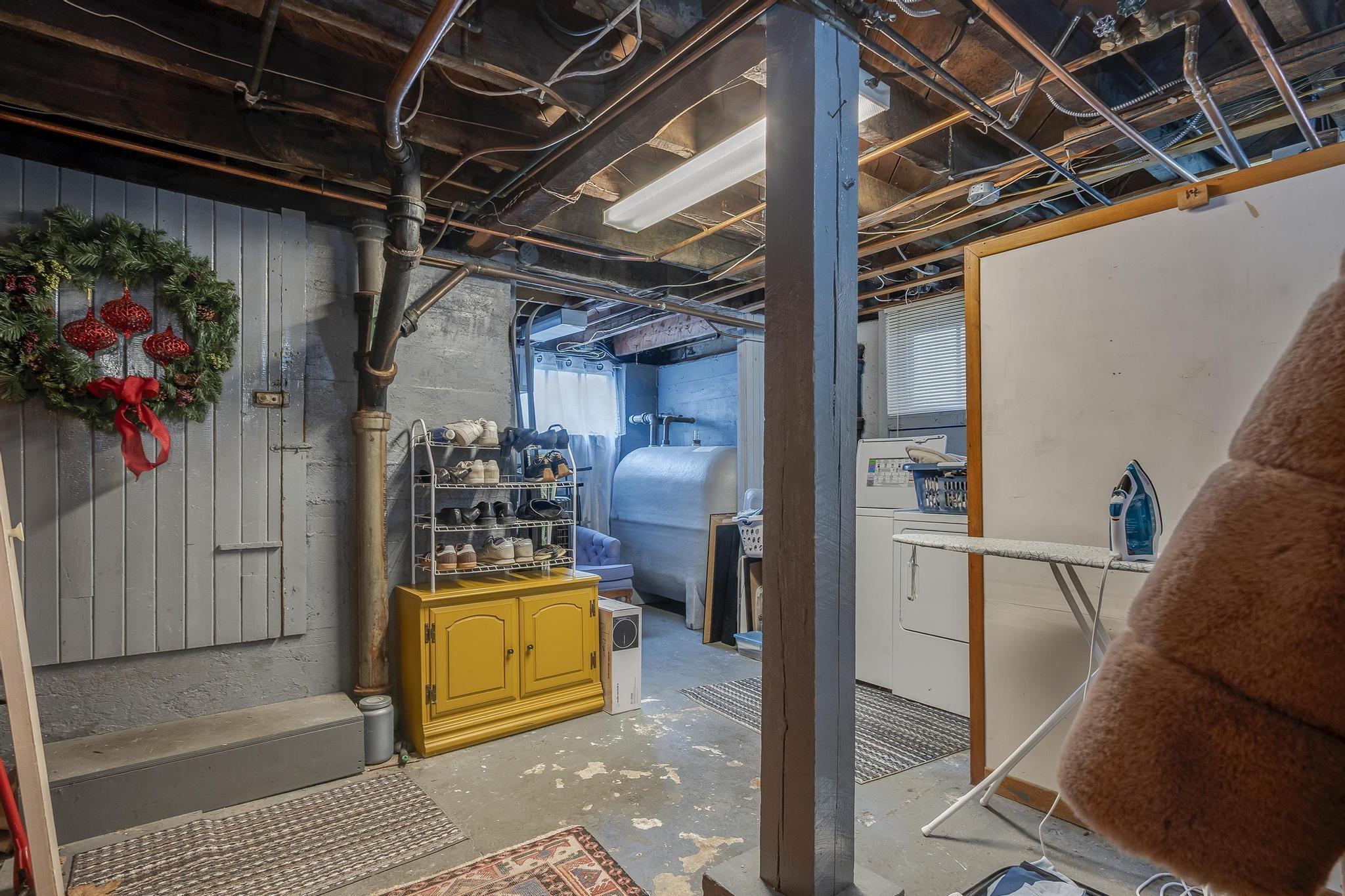 1728 Cambridge Street photo #28