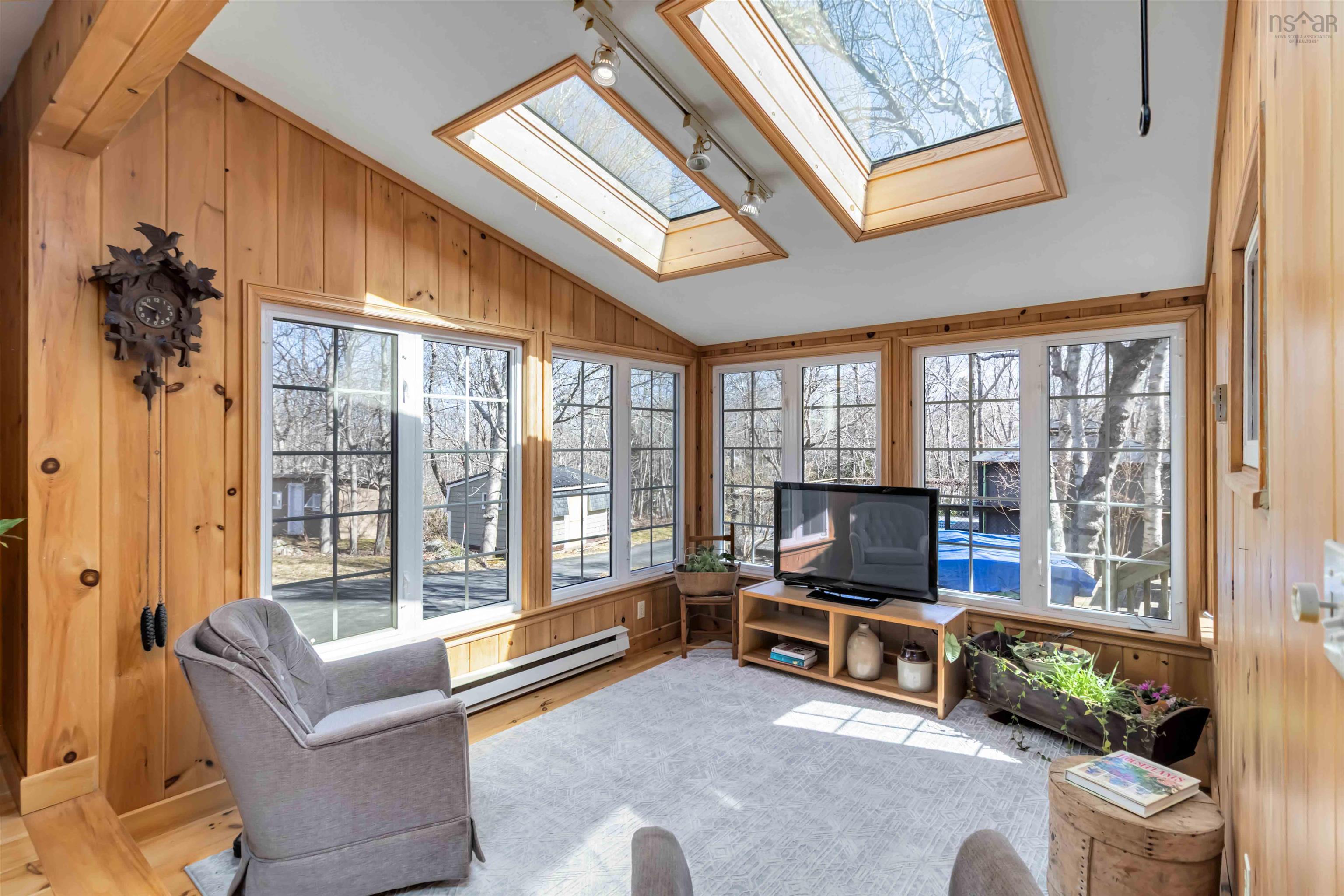 20 Maple Place photo #16
