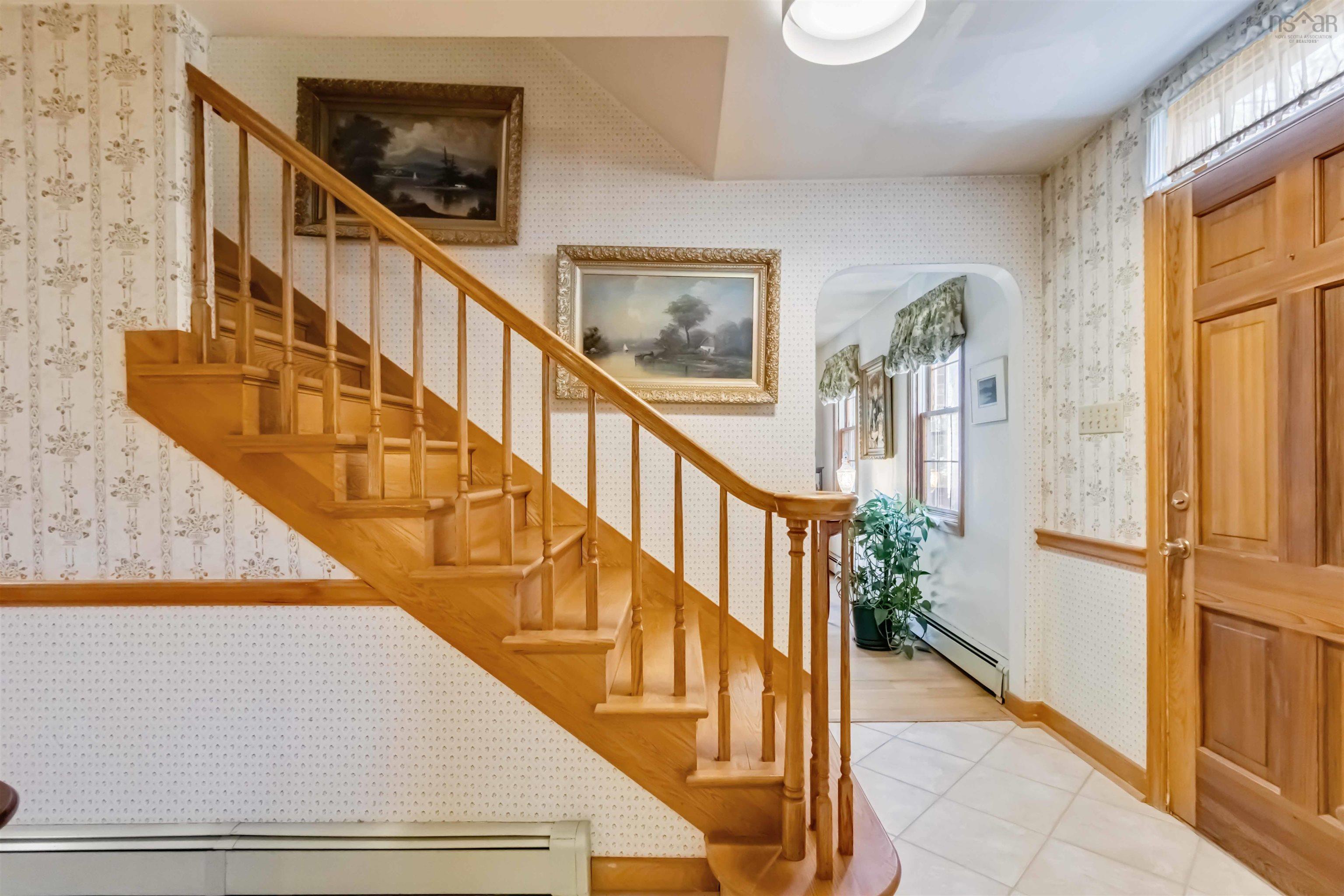 20 Maple Place photo #25