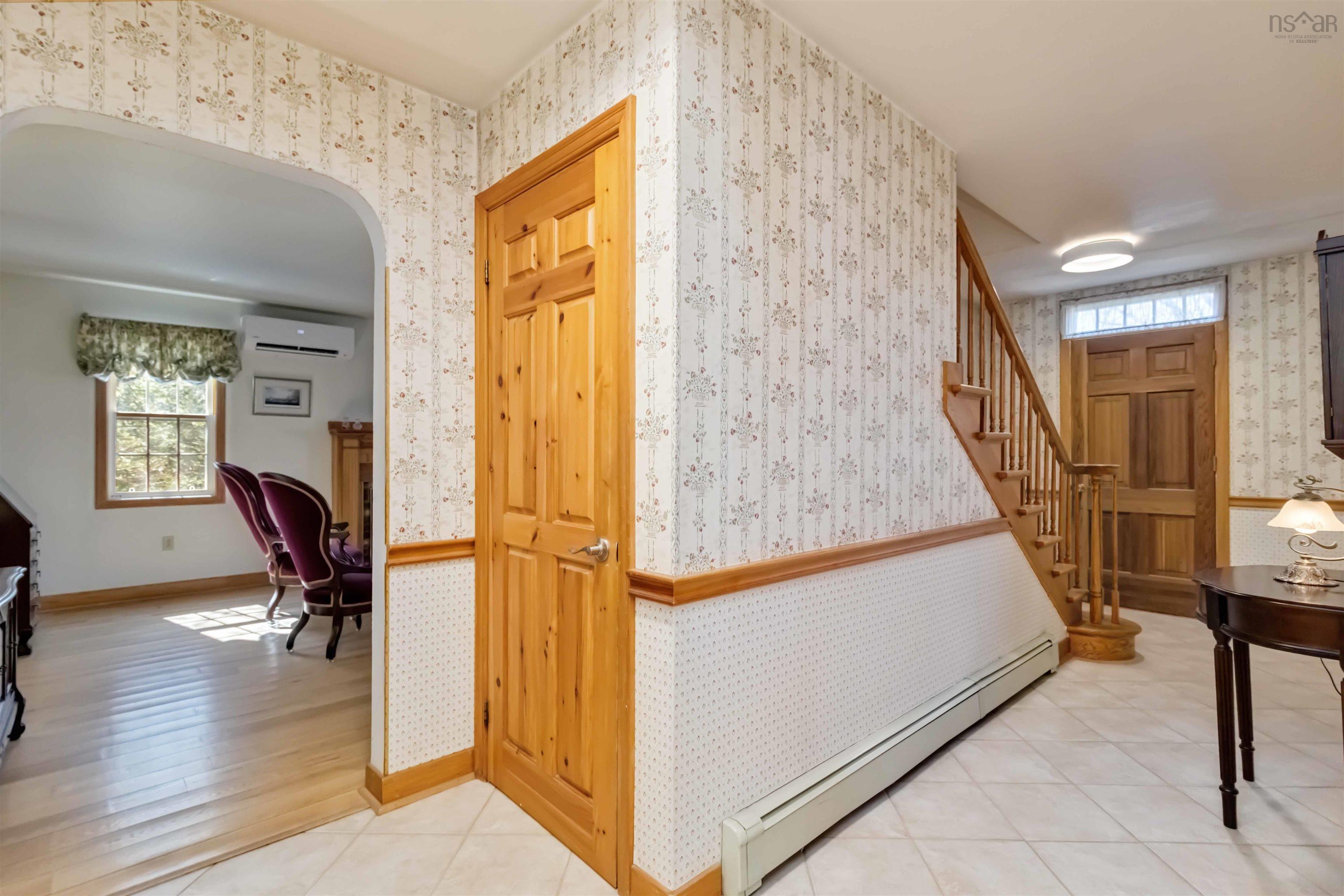 20 Maple Place photo #26