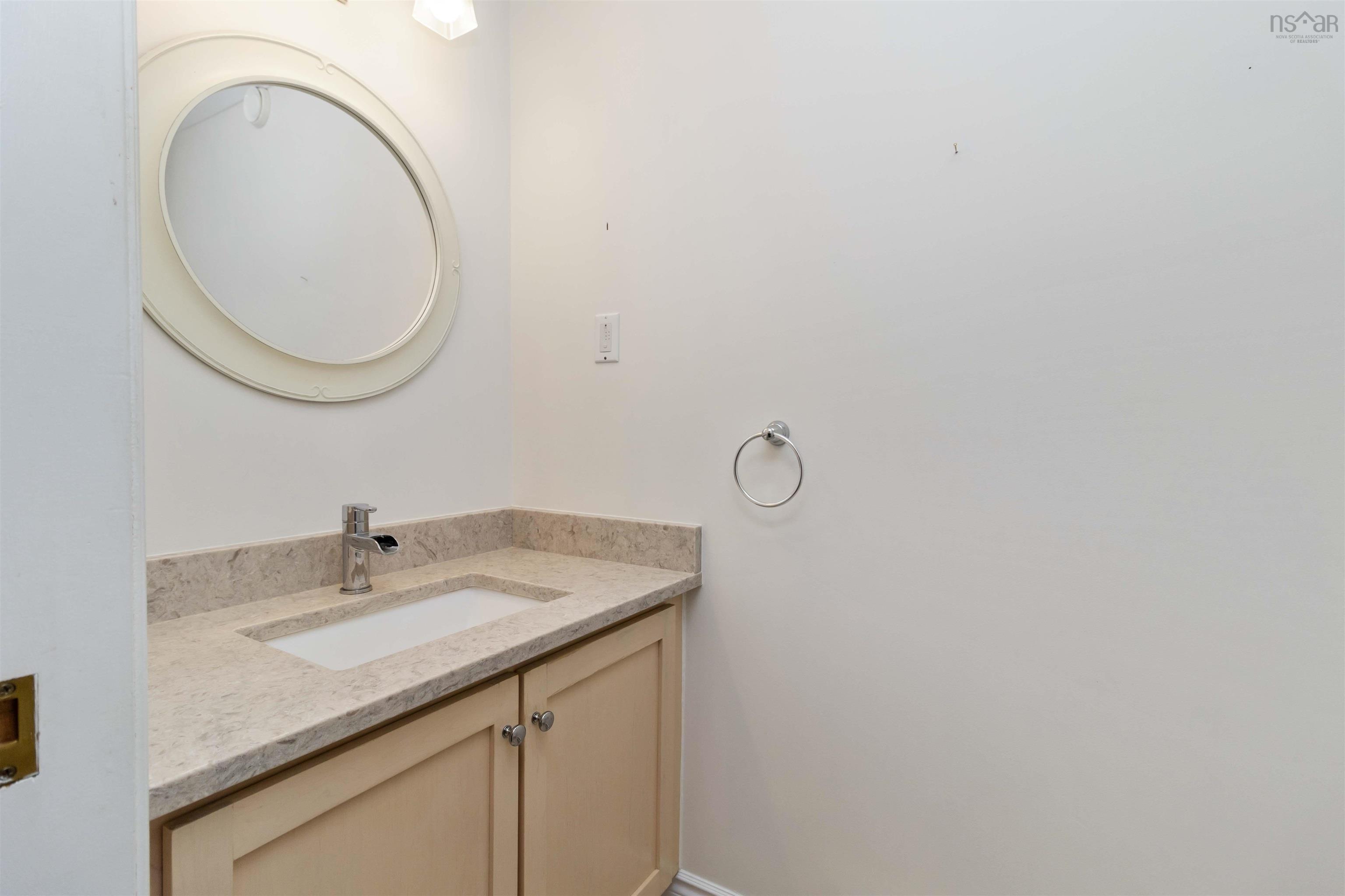235 Glen Arbour Way photo #13