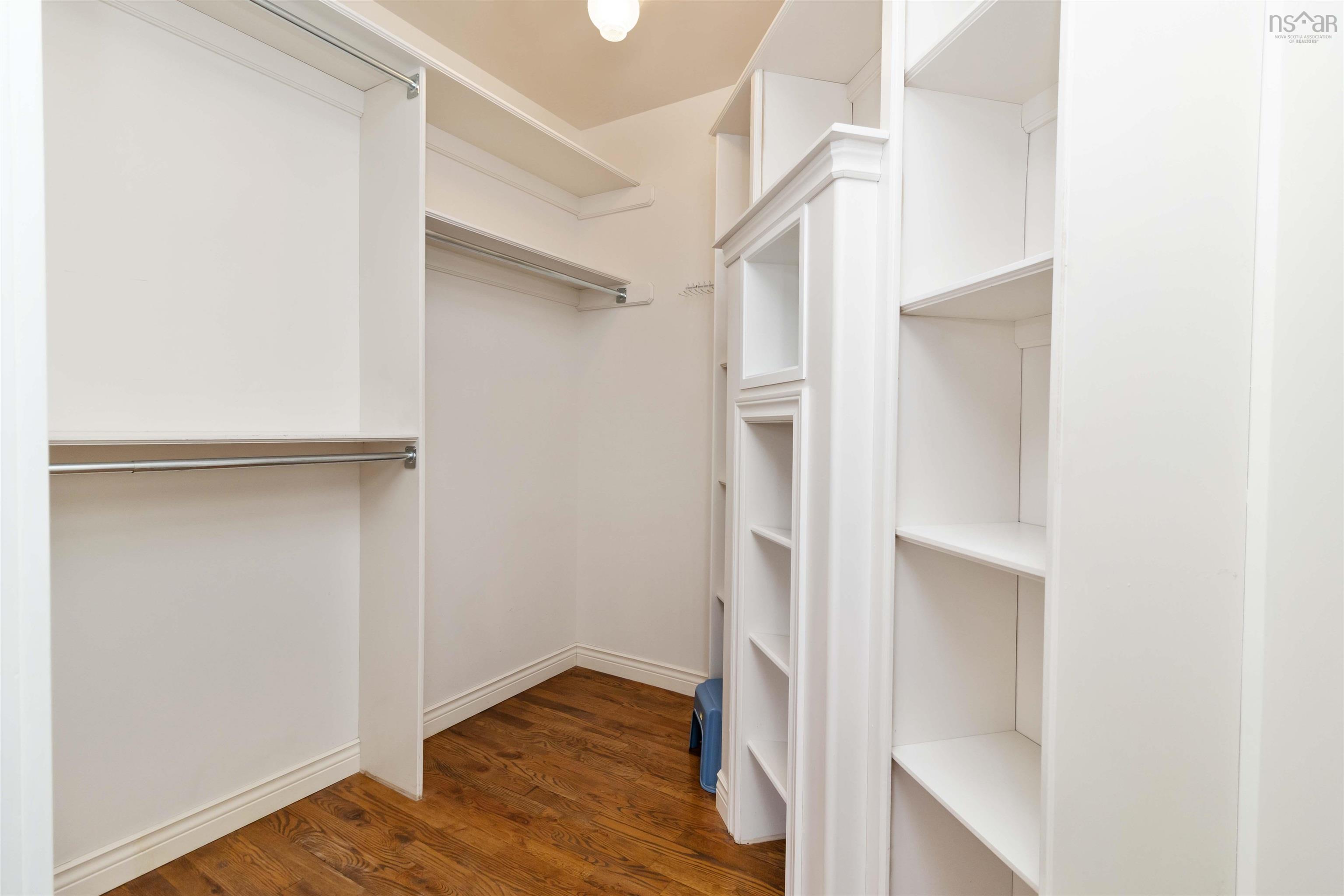 235 Glen Arbour Way photo #27