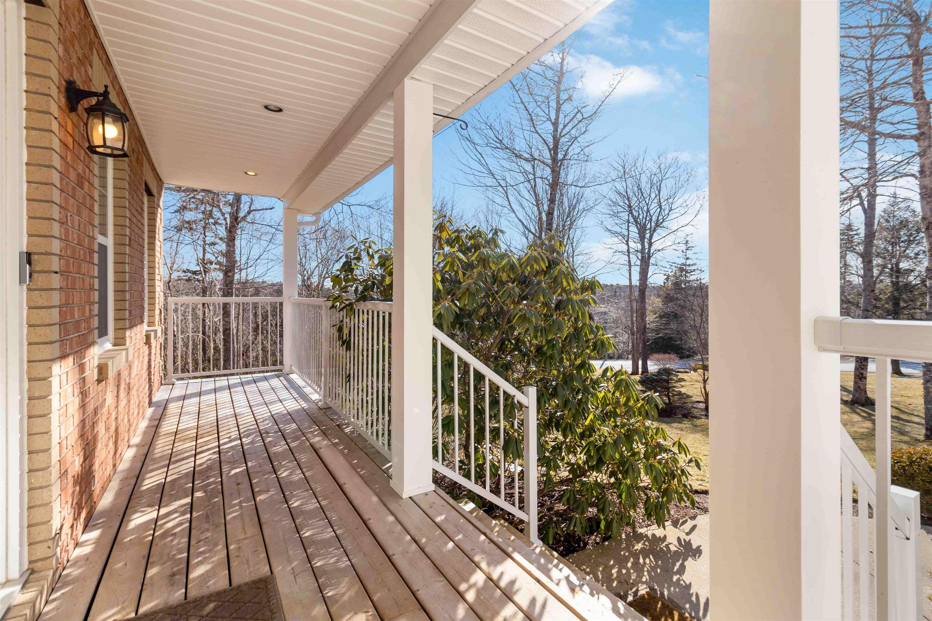 235 Glen Arbour Way photo #4