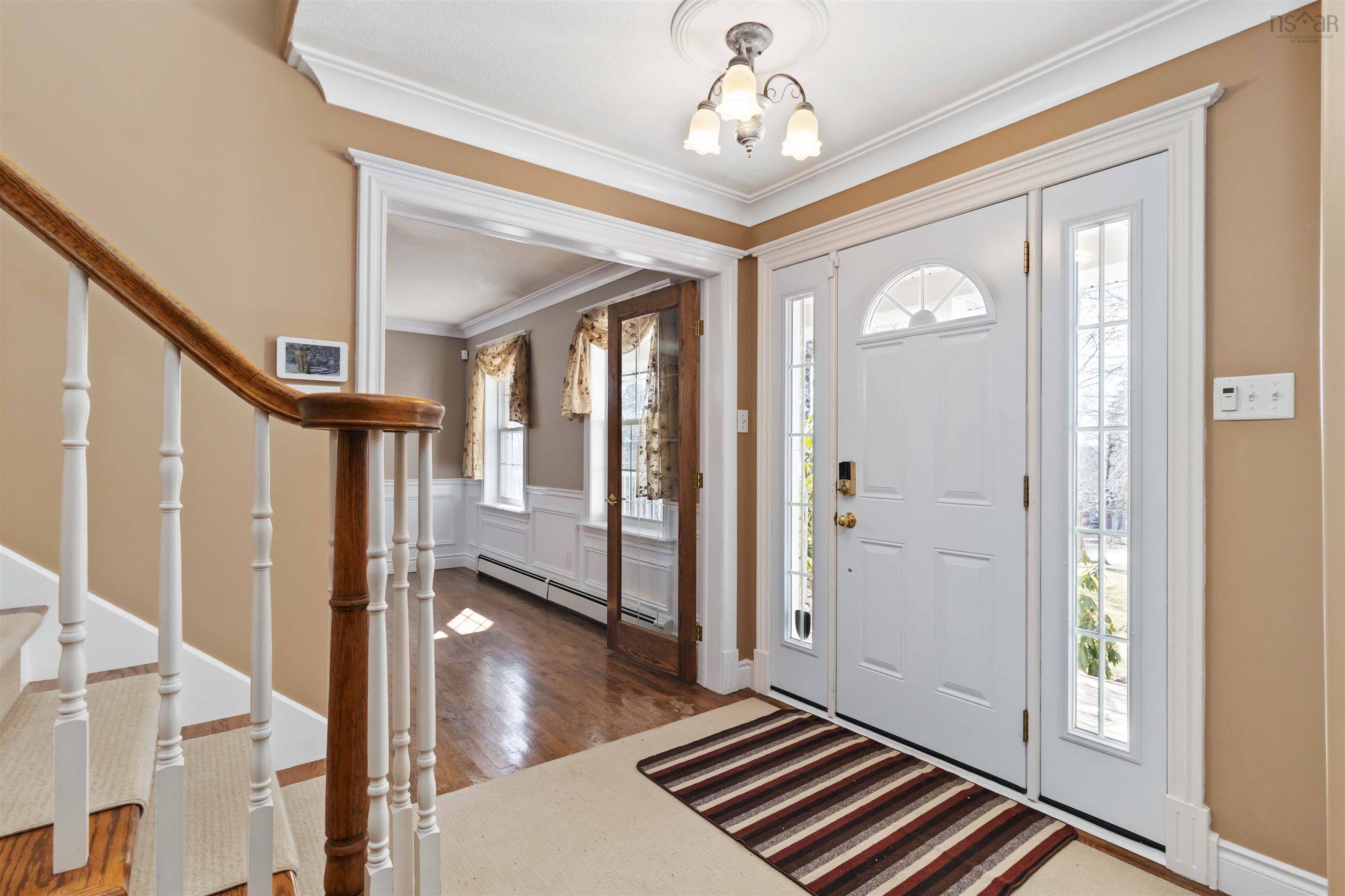 235 Glen Arbour Way photo #5
