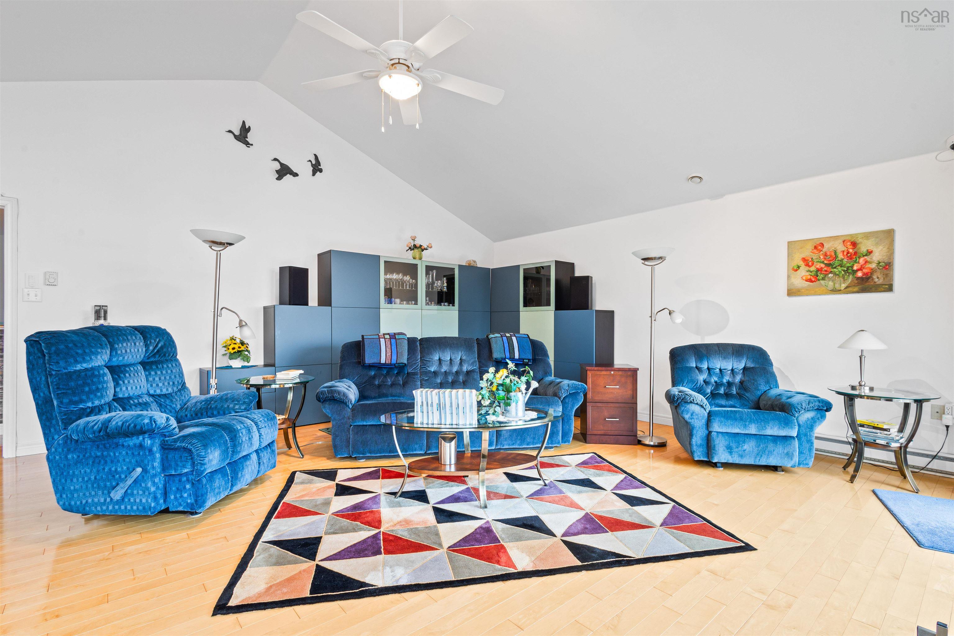 821 Shad Point Parkway photo #15