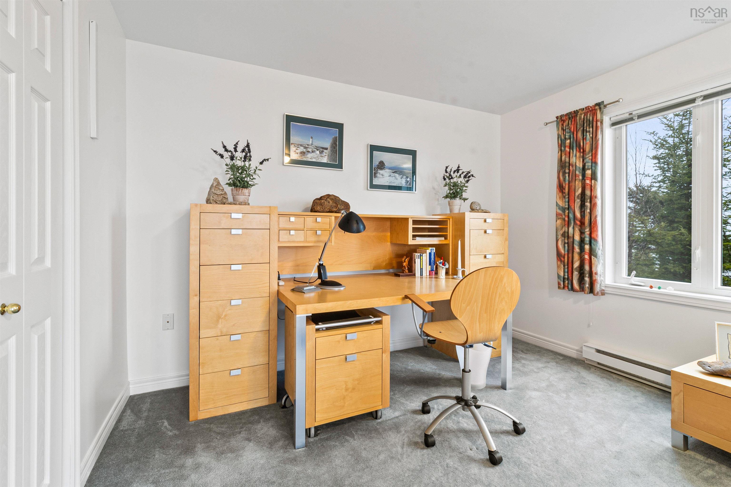 821 Shad Point Parkway photo #18