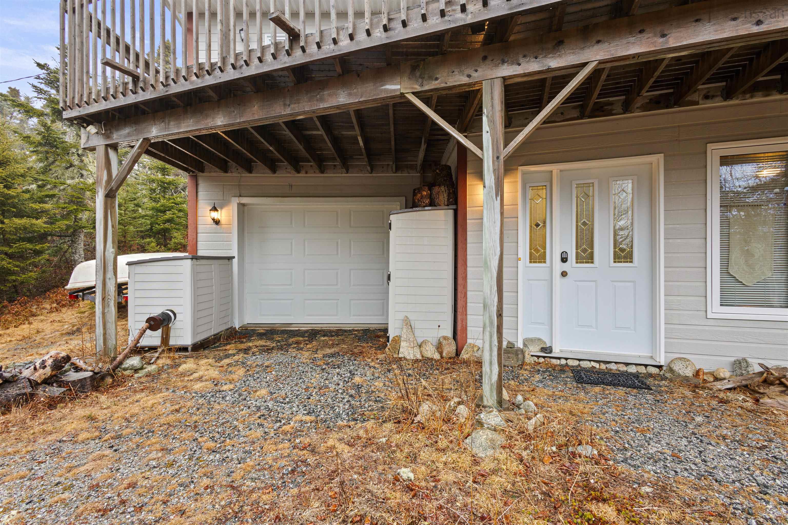 821 Shad Point Parkway photo #29