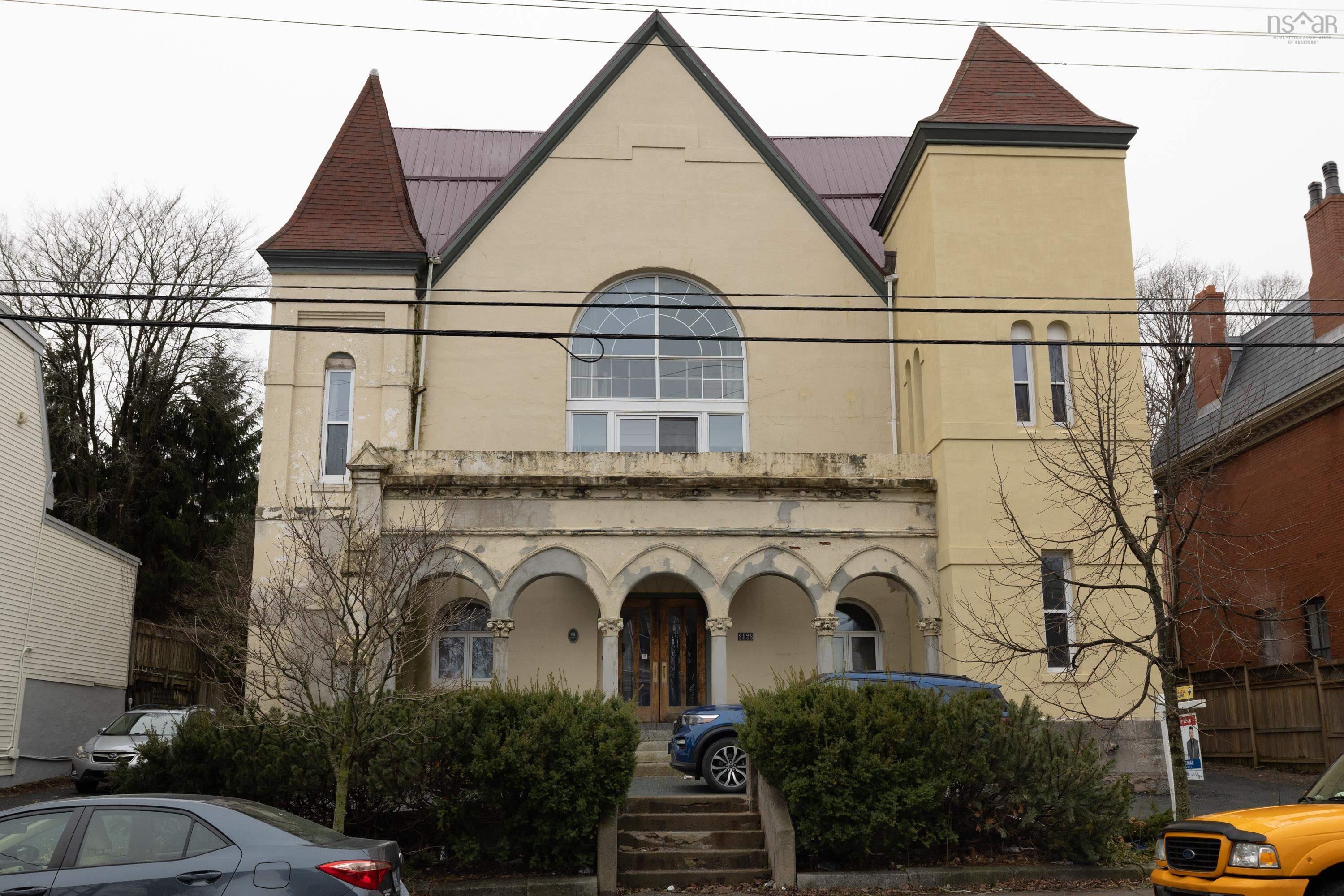 15 2128 Brunswick Street photo #2