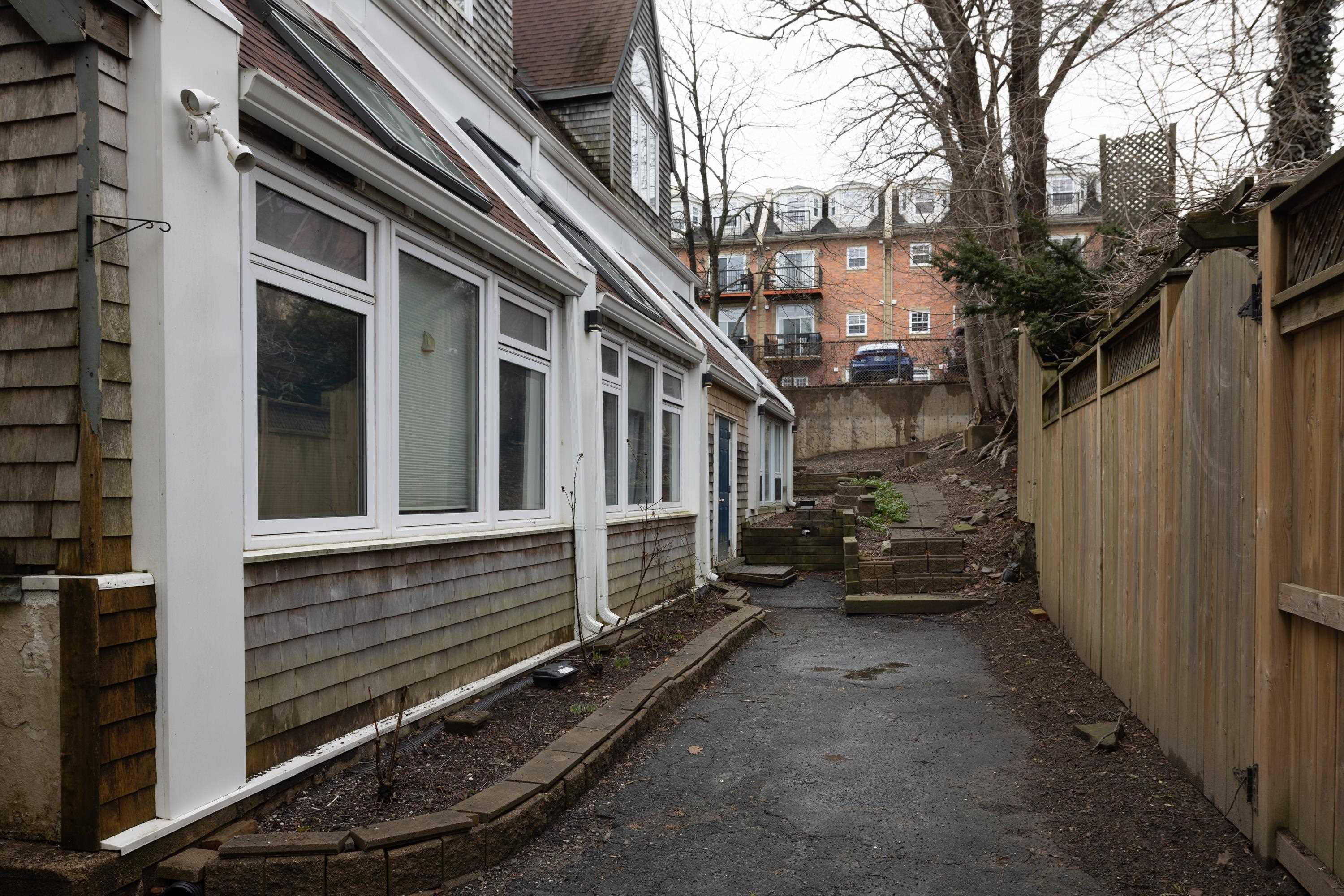15 2128 Brunswick Street photo #20