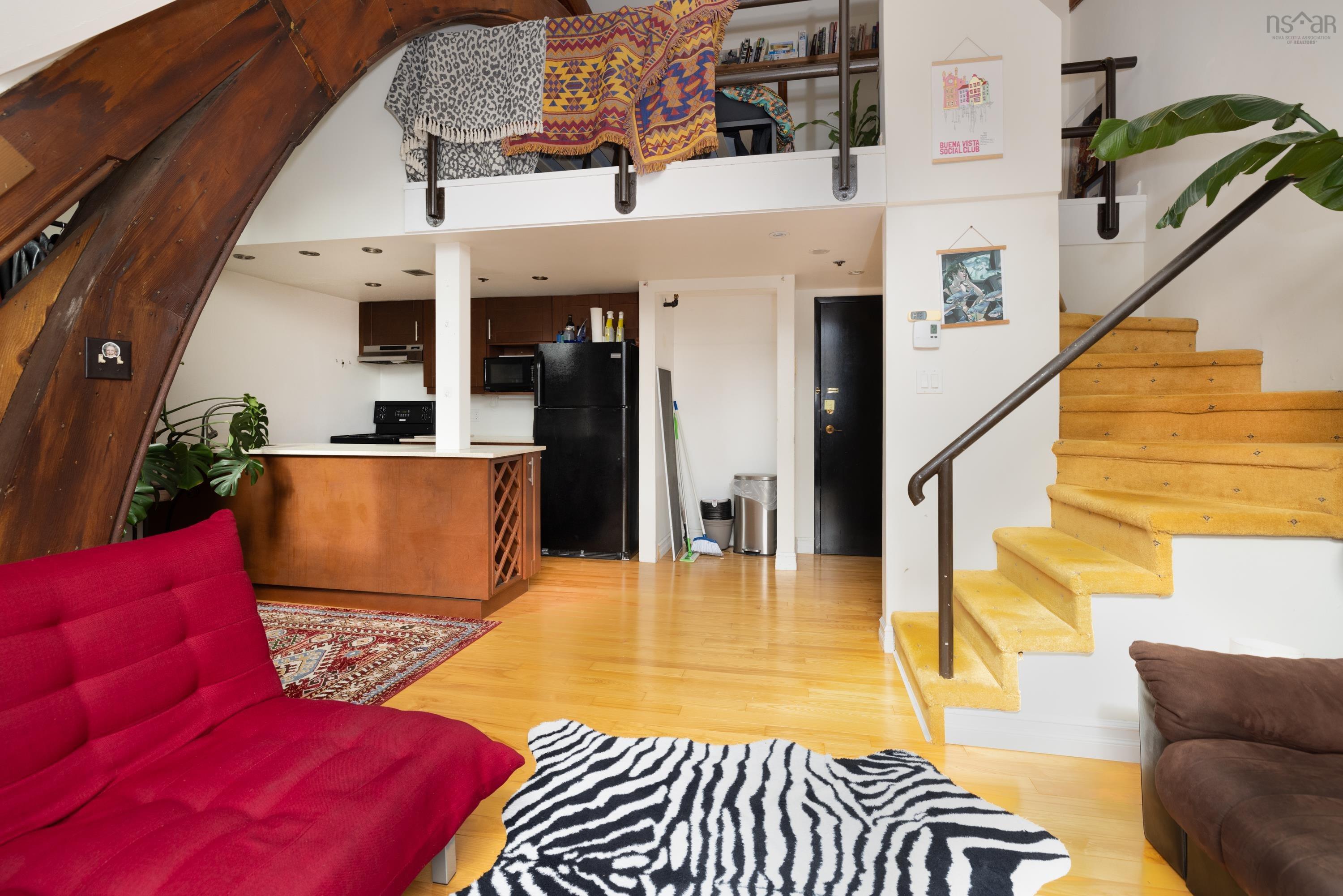 15 2128 Brunswick Street photo #3