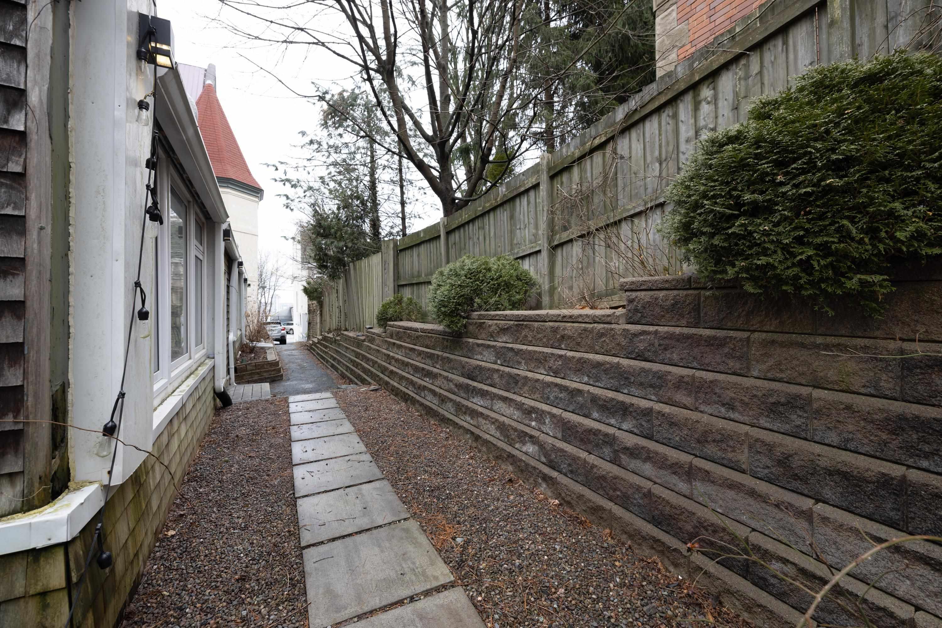 15 2128 Brunswick Street photo #21