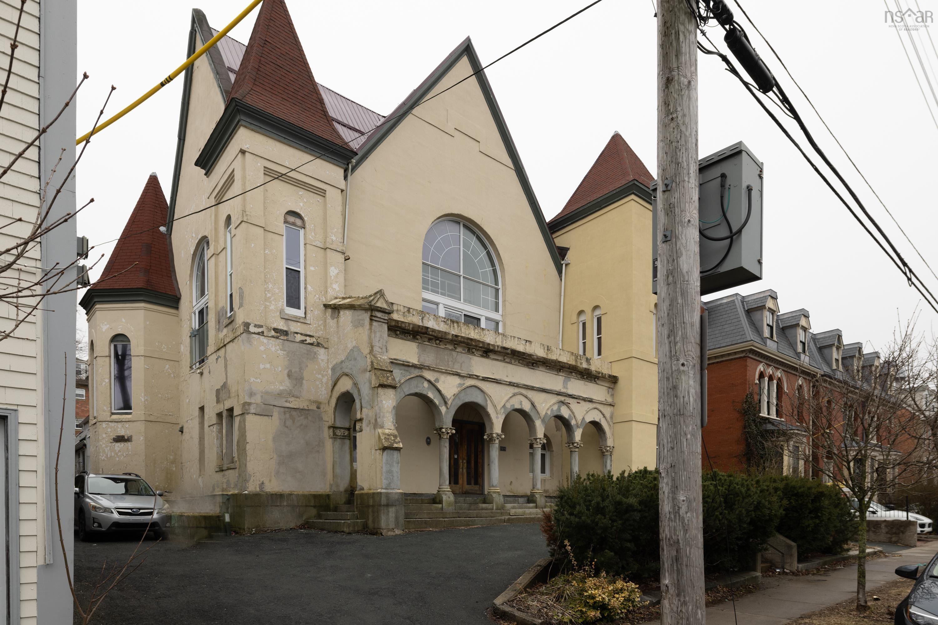 15 2128 Brunswick Street photo #22