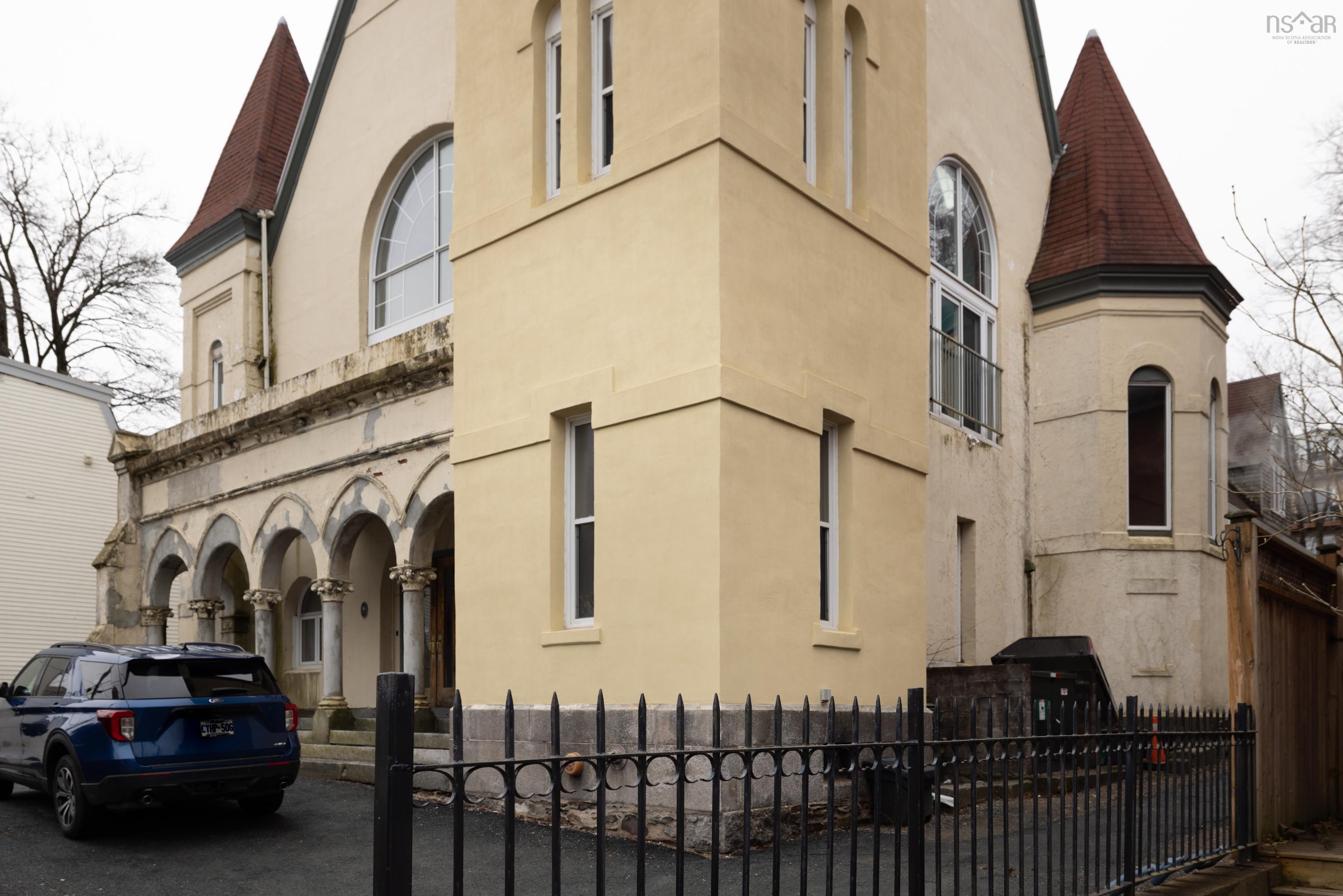 15 2128 Brunswick Street photo #23