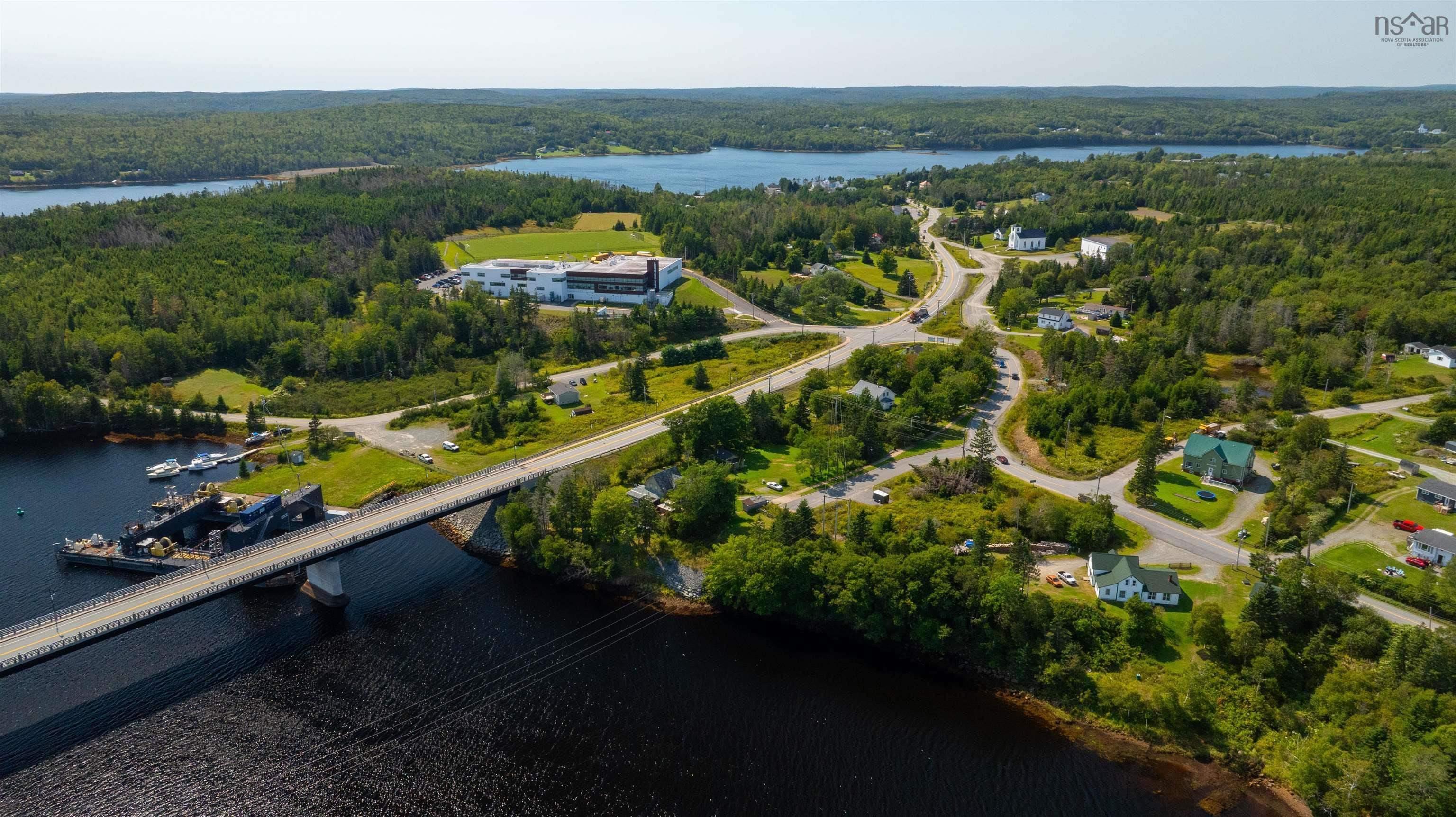 15 Pool Road photo #17