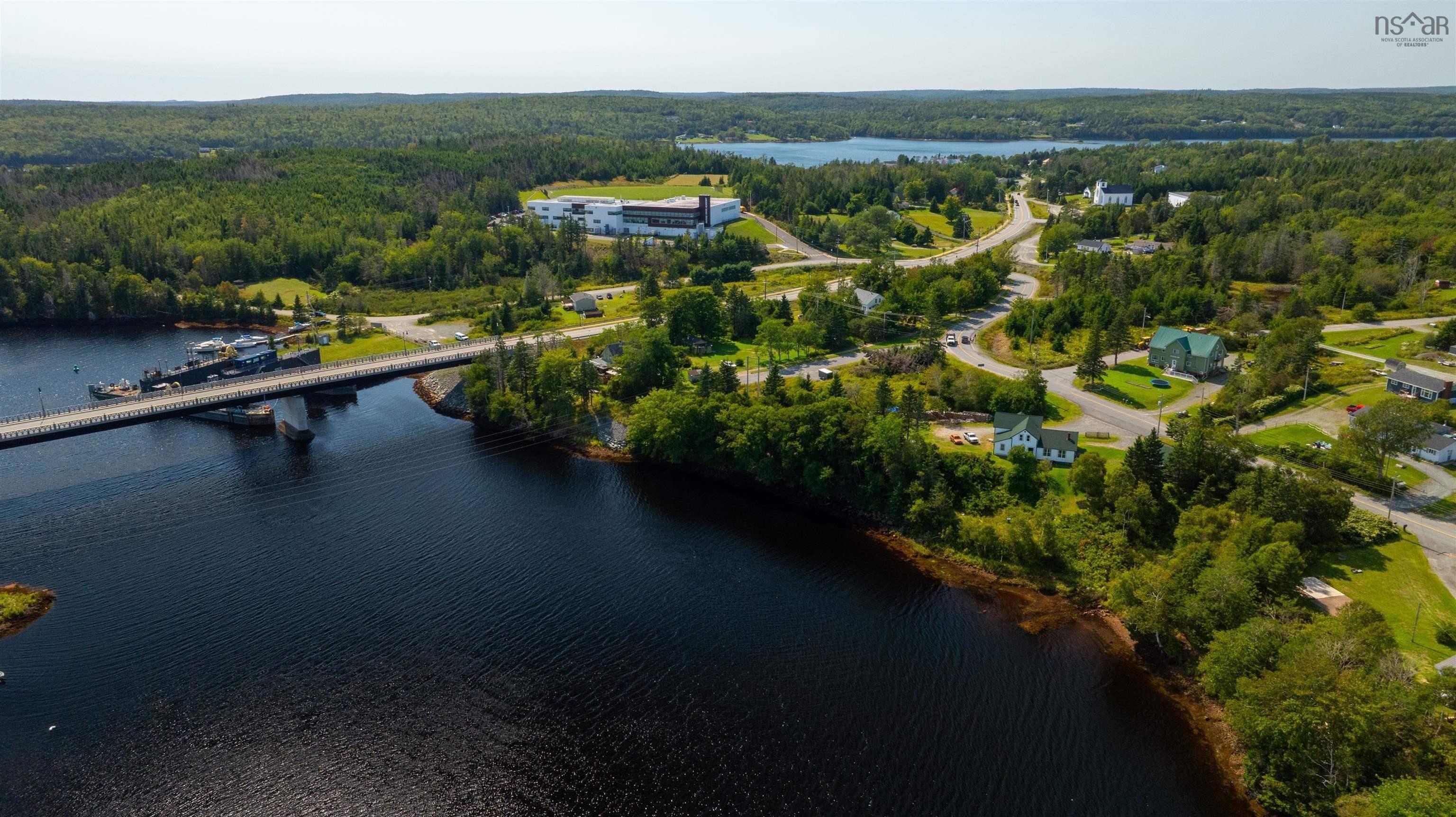 15 Pool Road photo #22