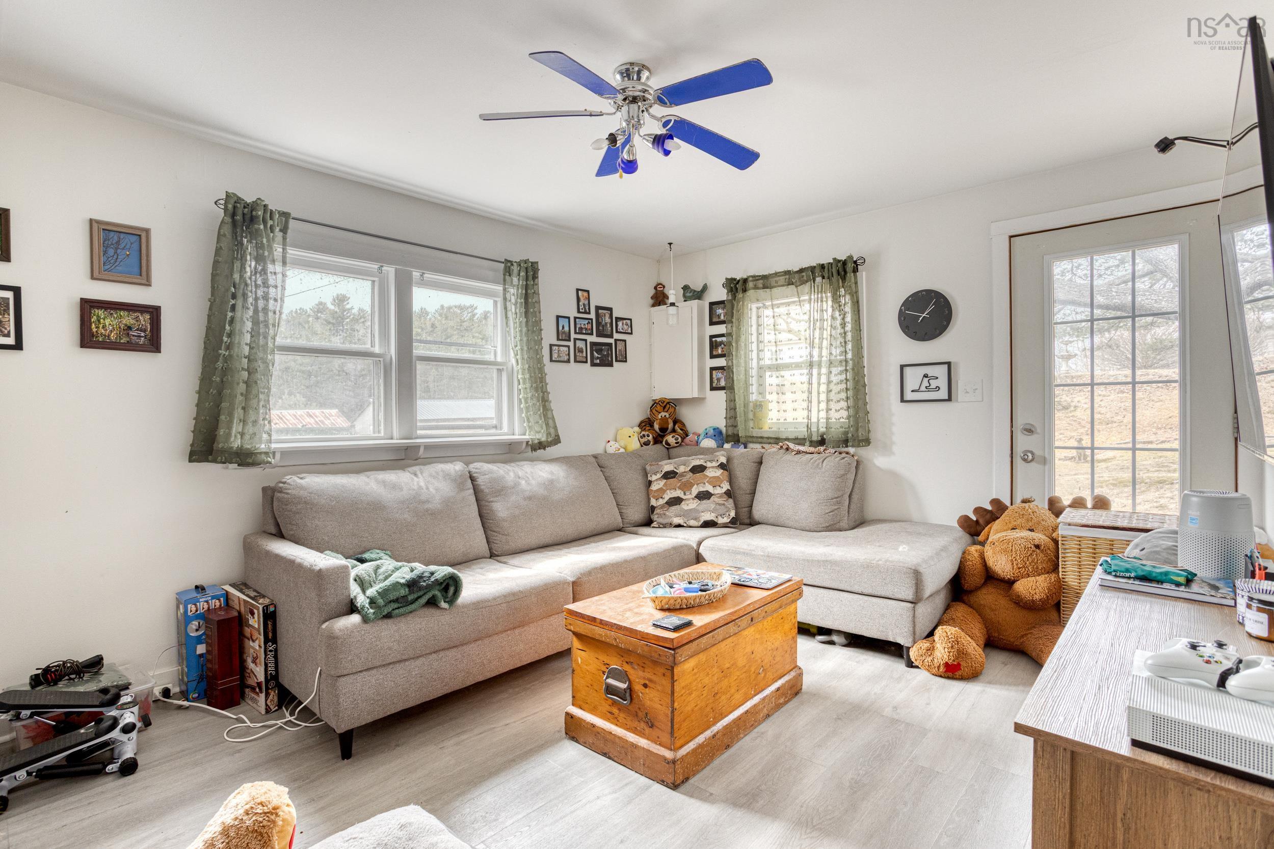 1427 Cobequid Road photo #40