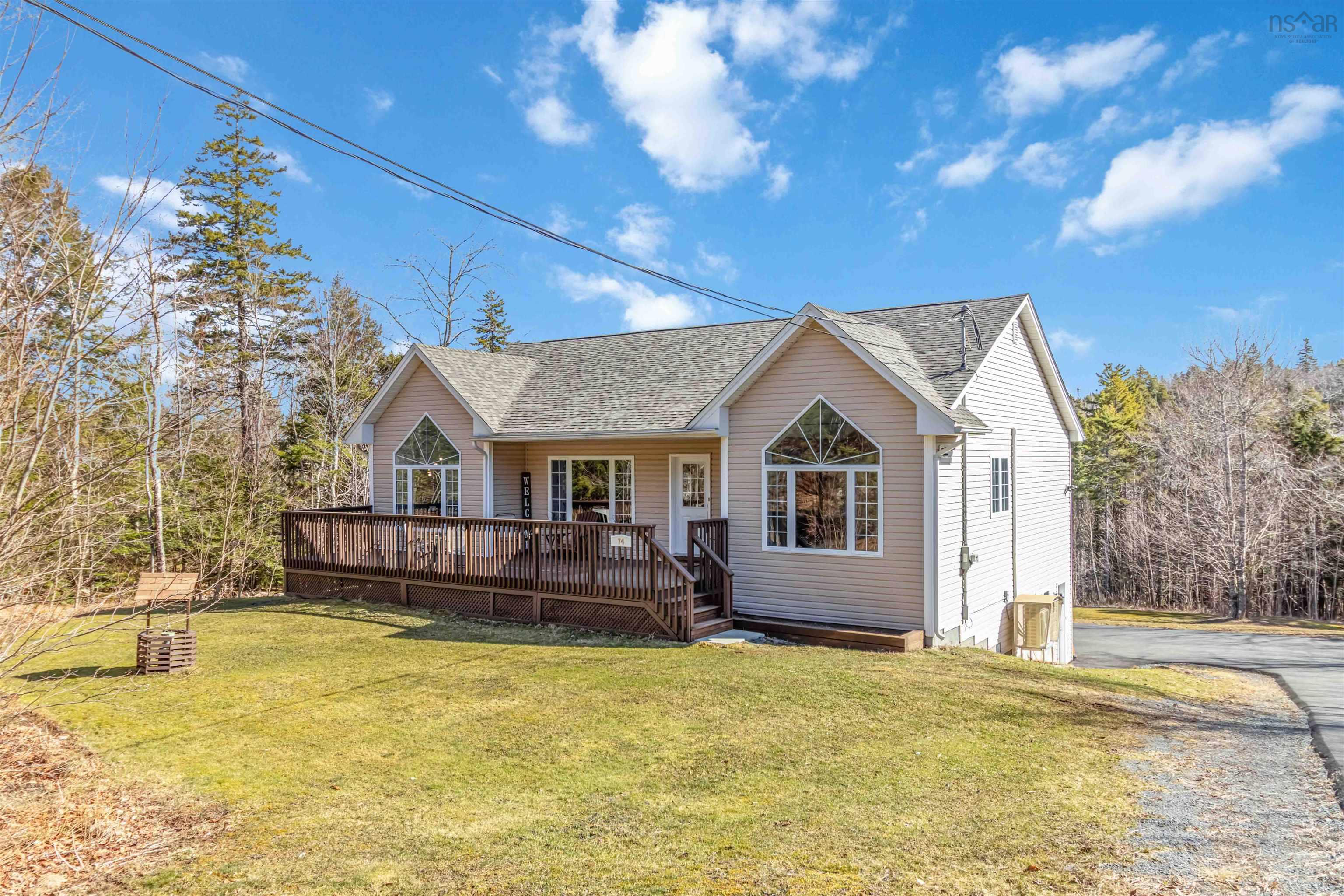 74 DEERHURST LANE, BEAVER BANK, NS
