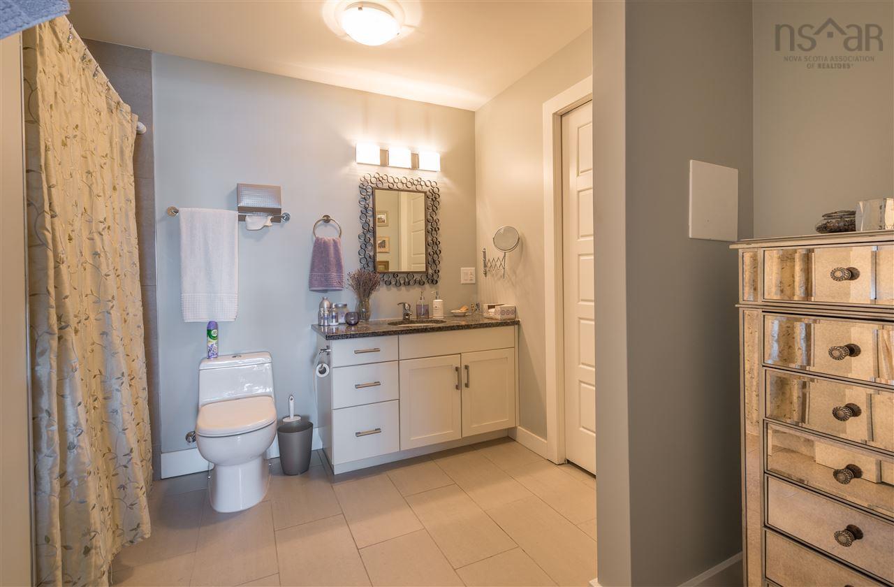 307 31 Kings Wharf Place photo #2