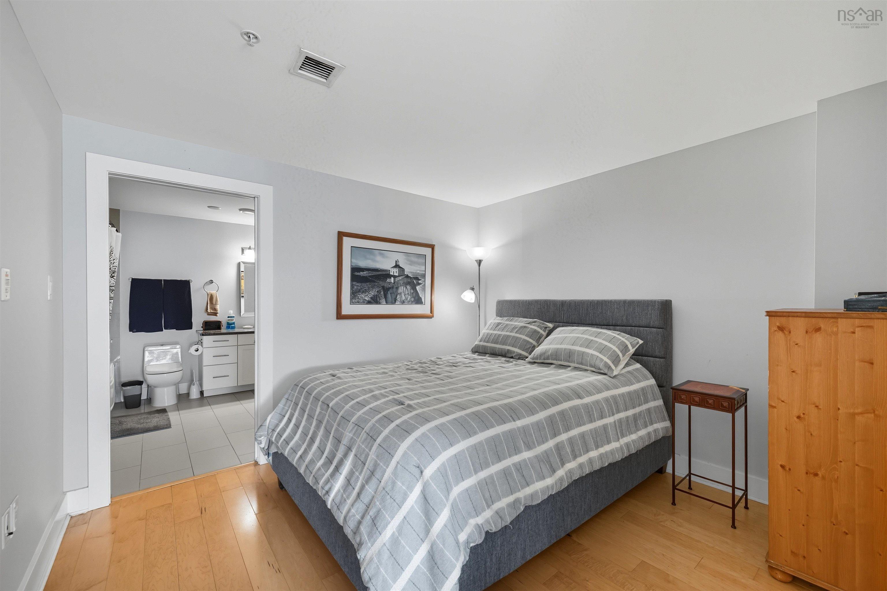 307 31 Kings Wharf Place photo #11