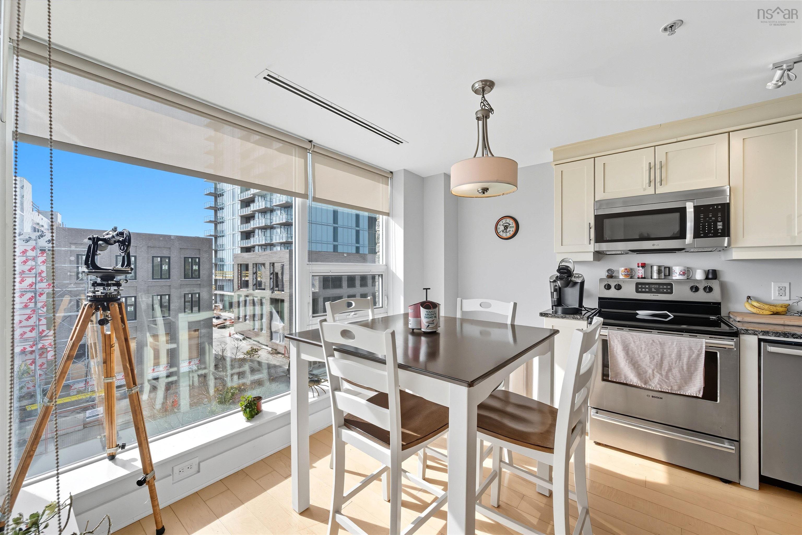 307 31 Kings Wharf Place photo #3