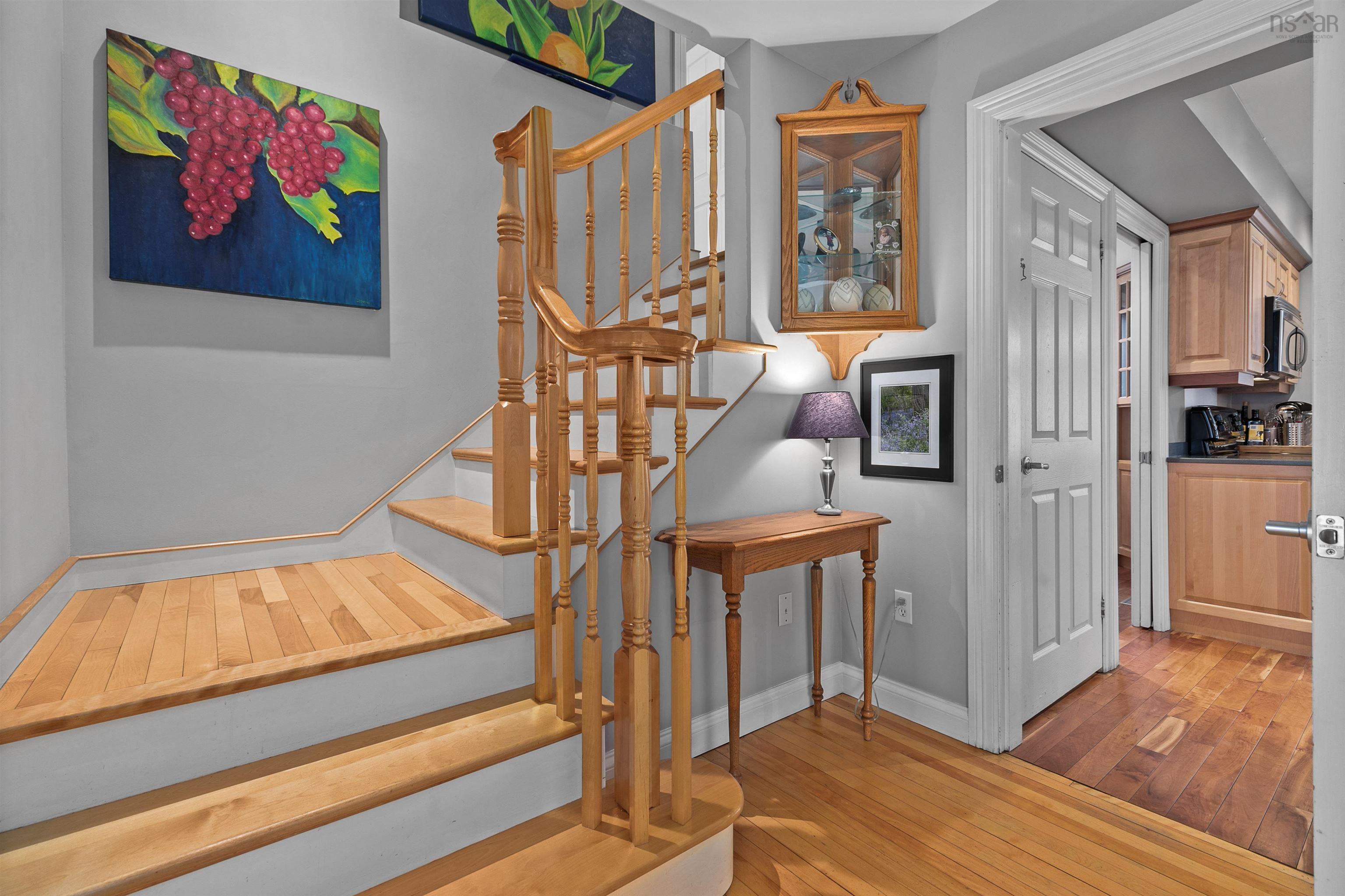 7 Briarwood Crescent photo #16