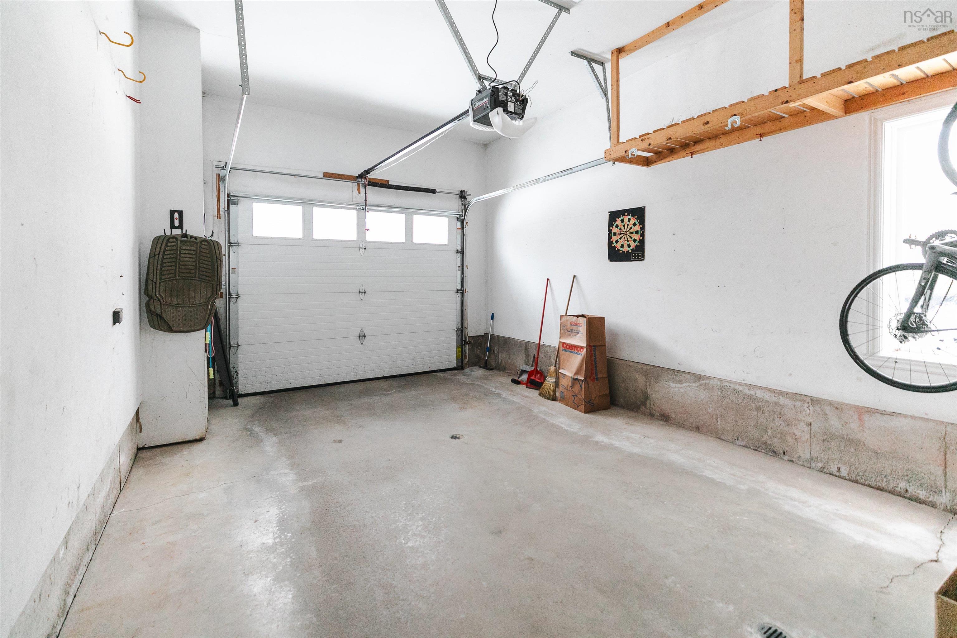 7 Briarwood Crescent photo #28
