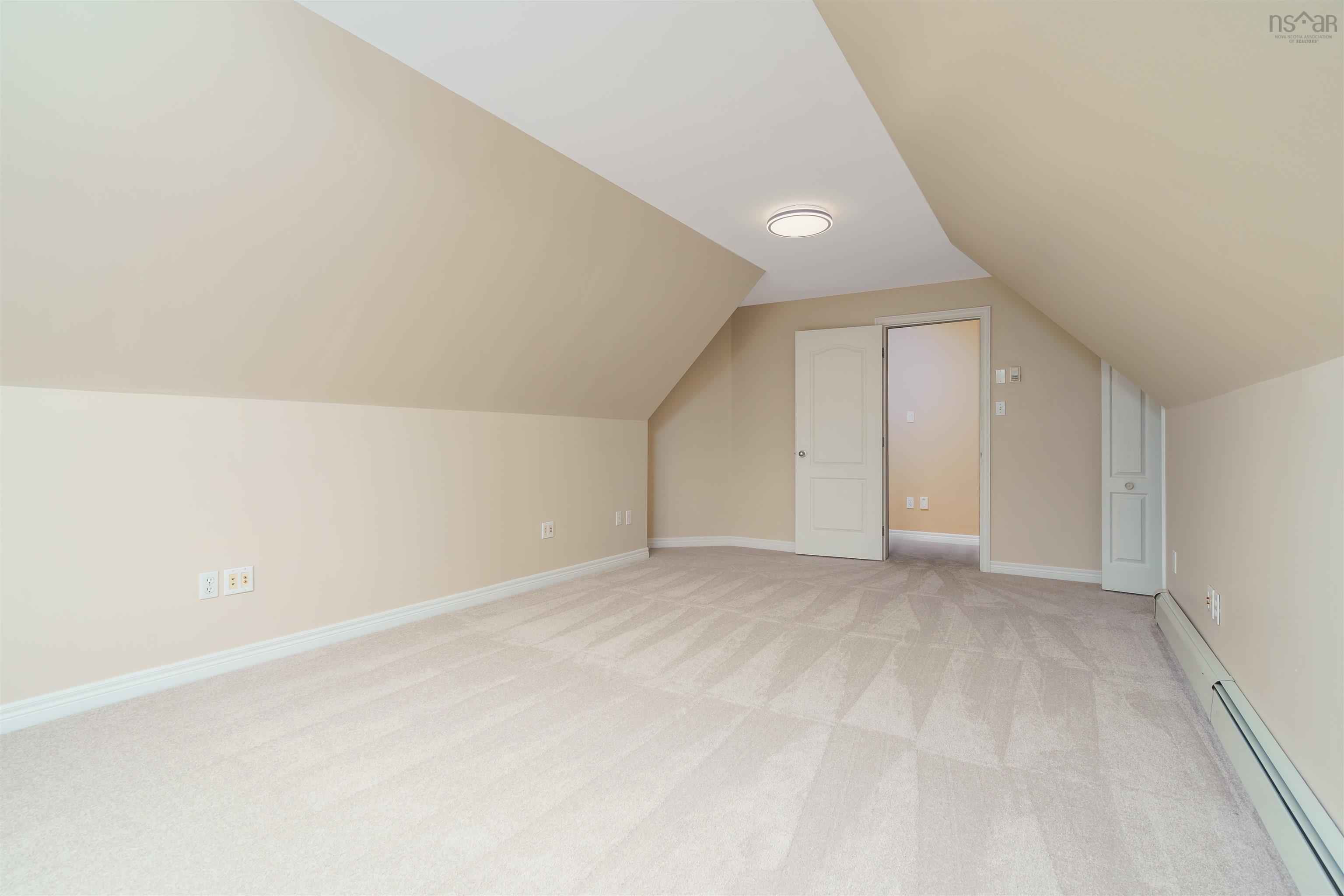 261 Langbrae Drive photo #30