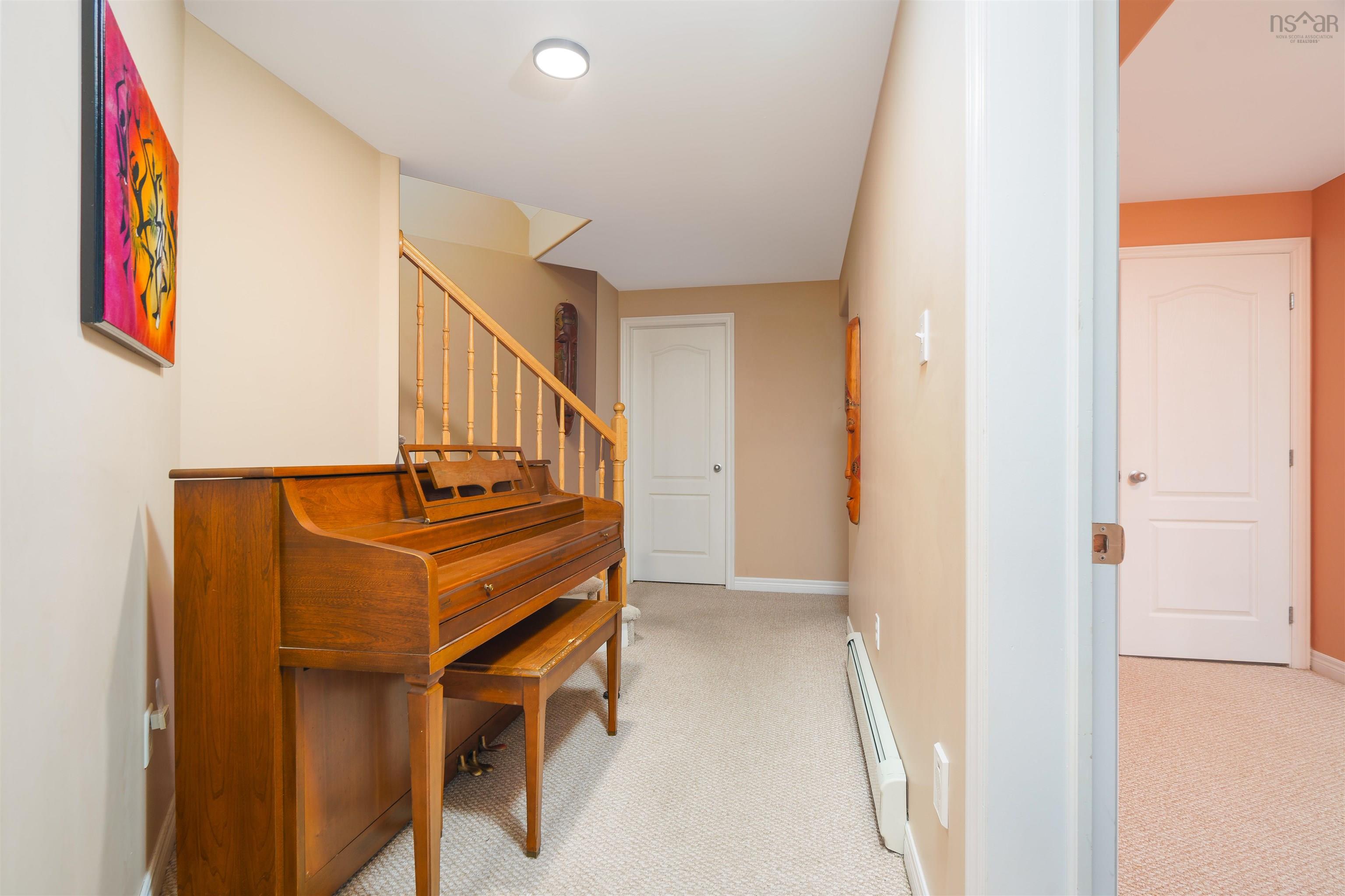 261 Langbrae Drive photo #32