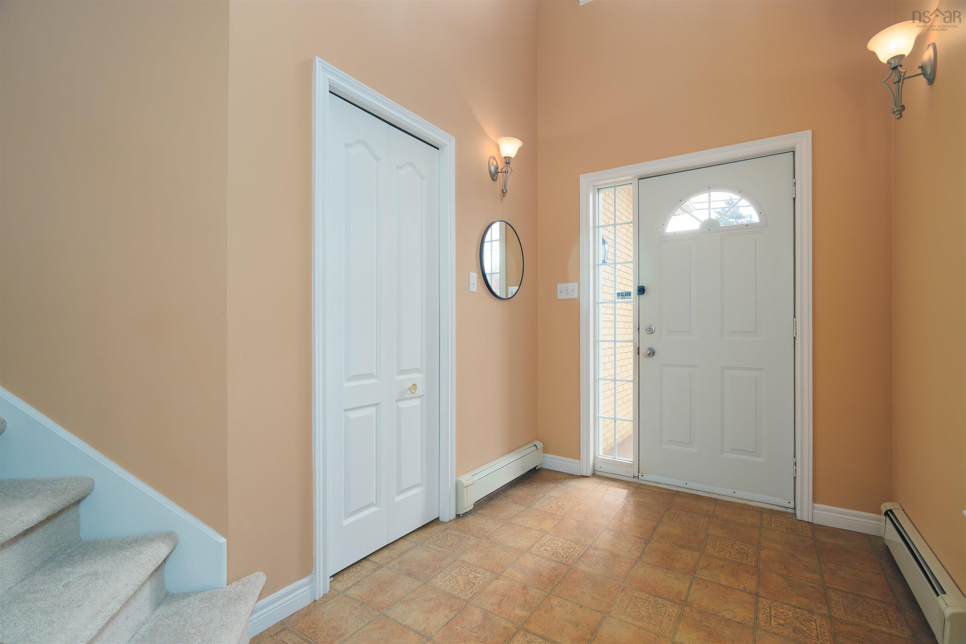 261 Langbrae Drive photo #9