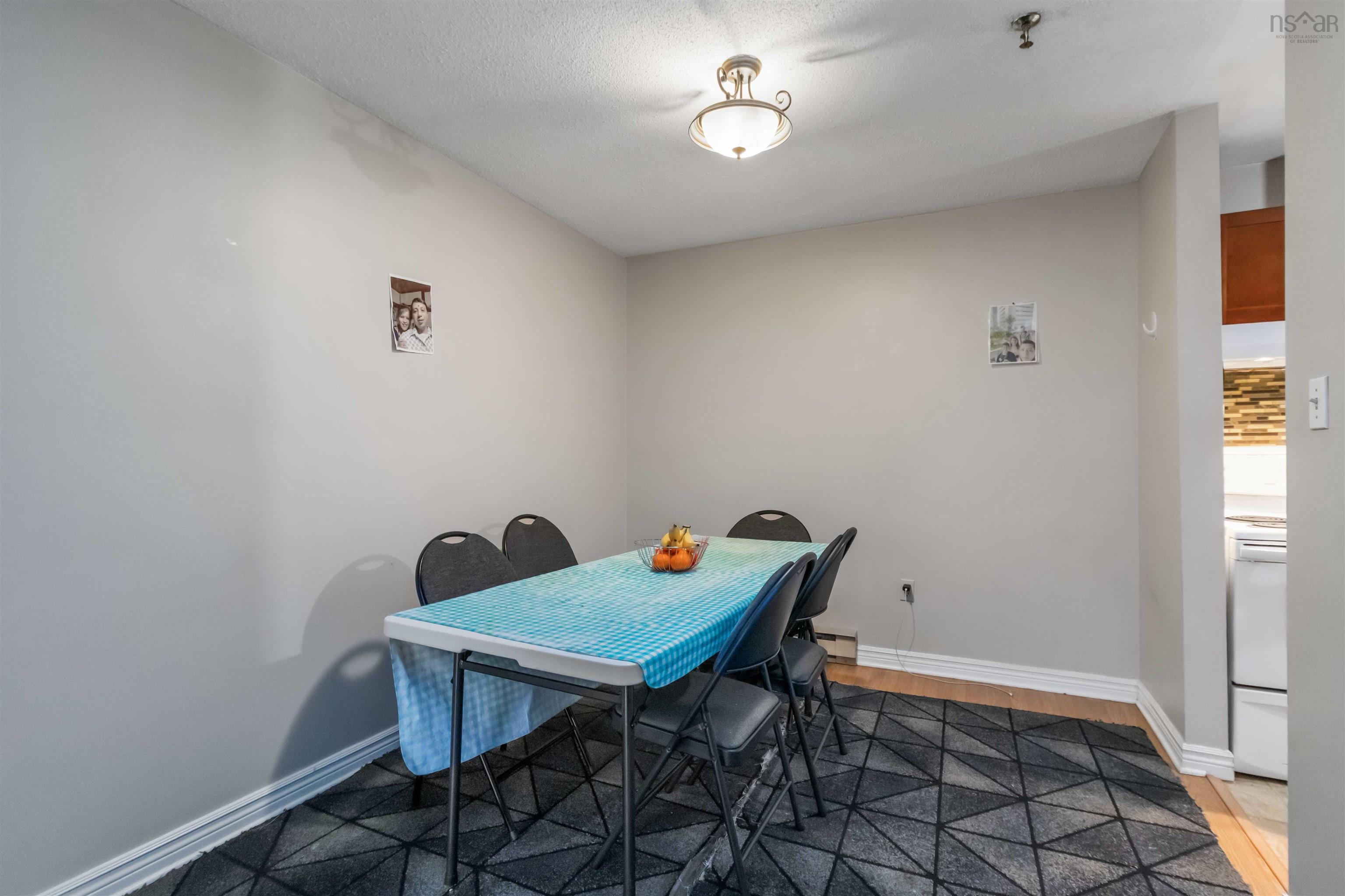 214 15 Langbrae Drive photo #13