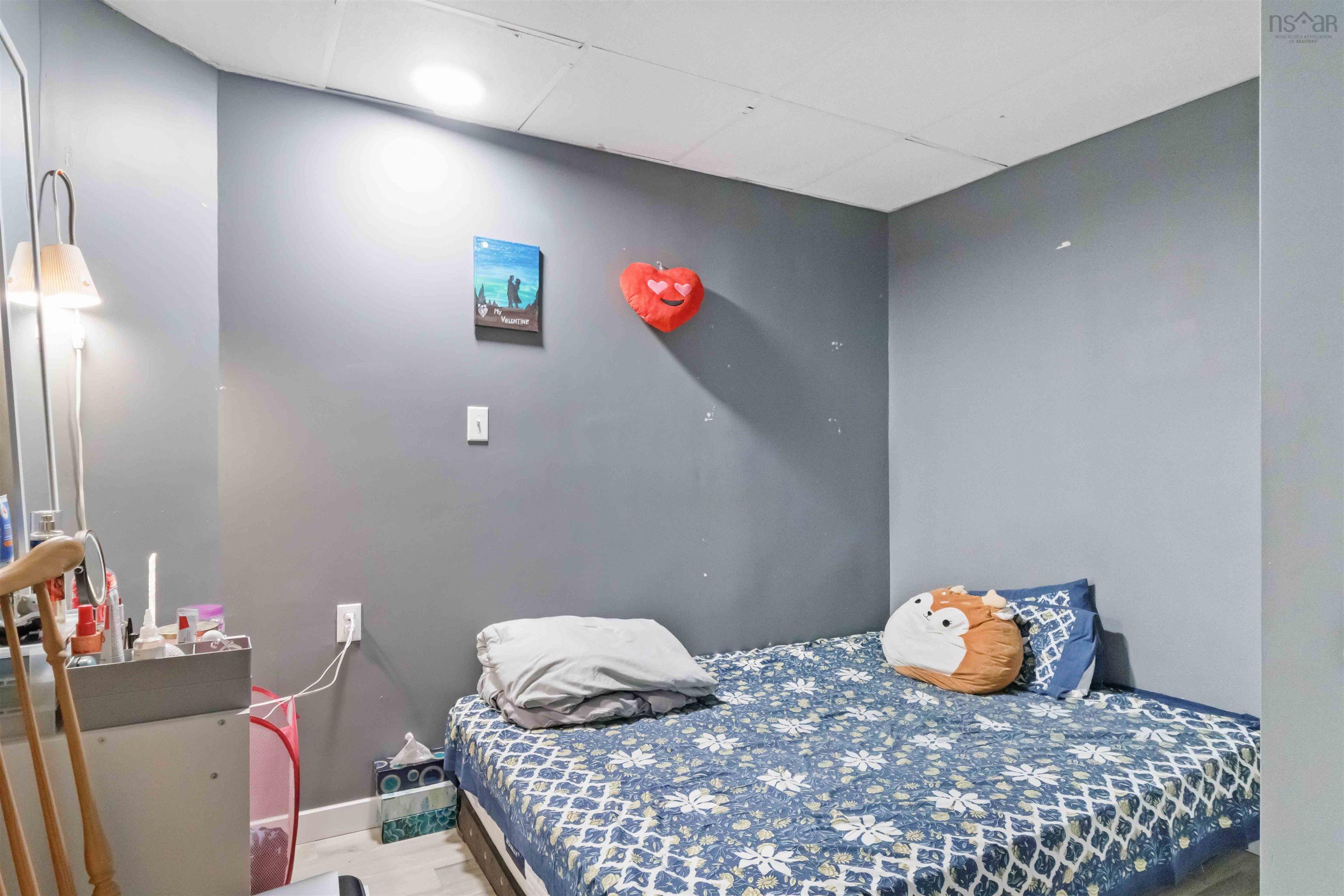 16 Oakburn Court photo #23