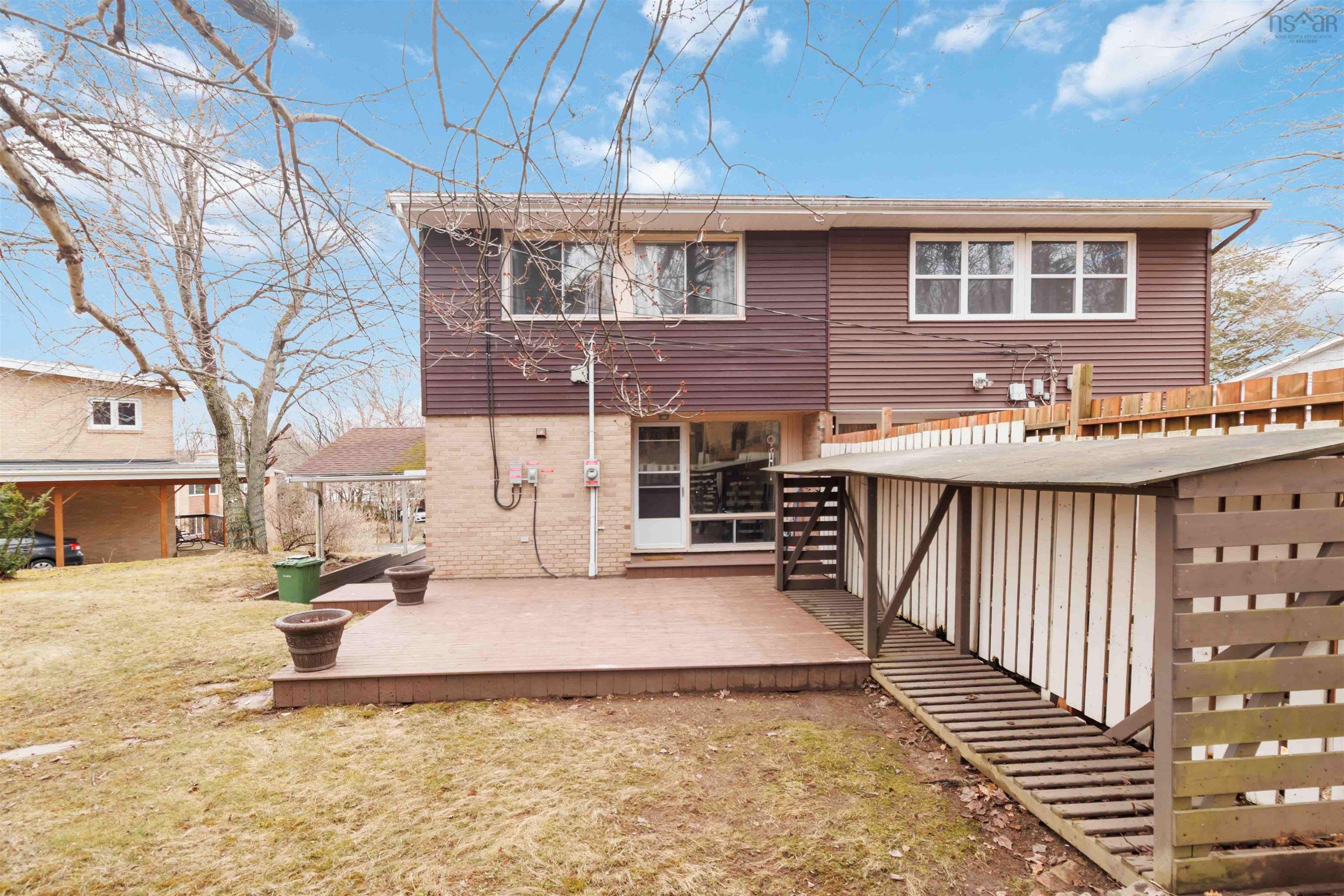 16 Oakburn Court photo #28