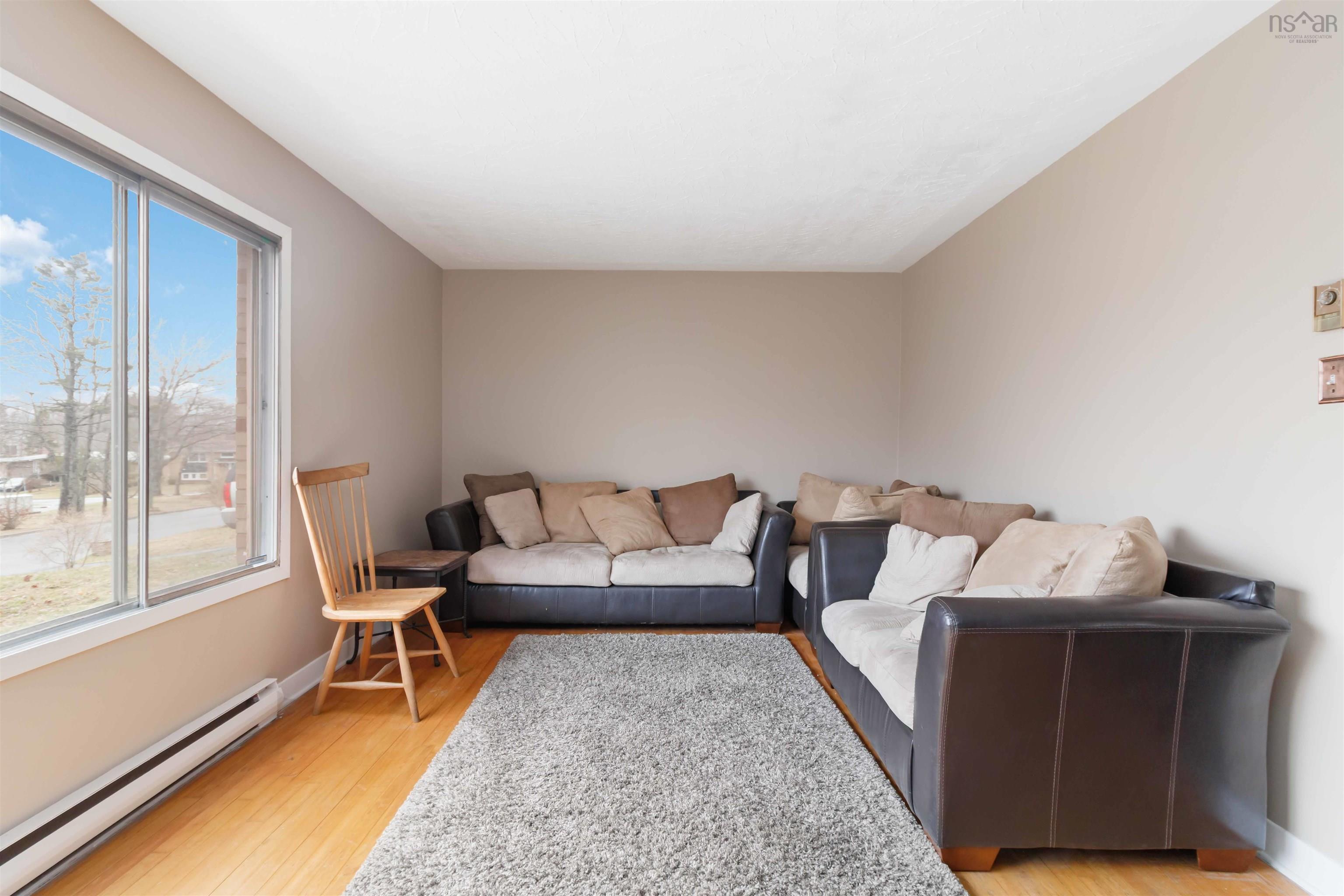 16 Oakburn Court photo #7