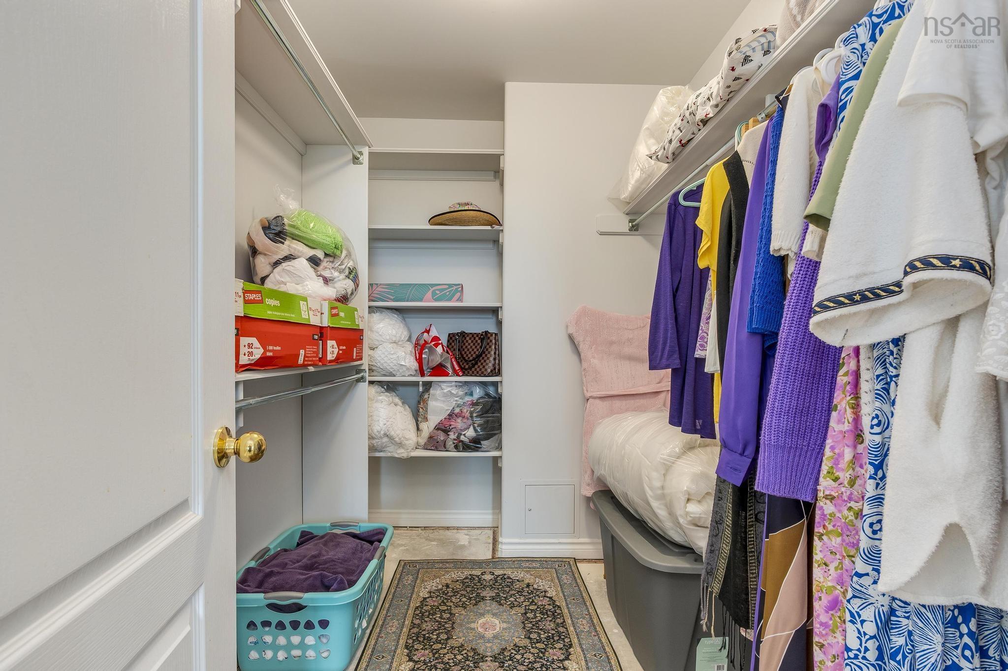 408 10 Regency Park Drive photo #20