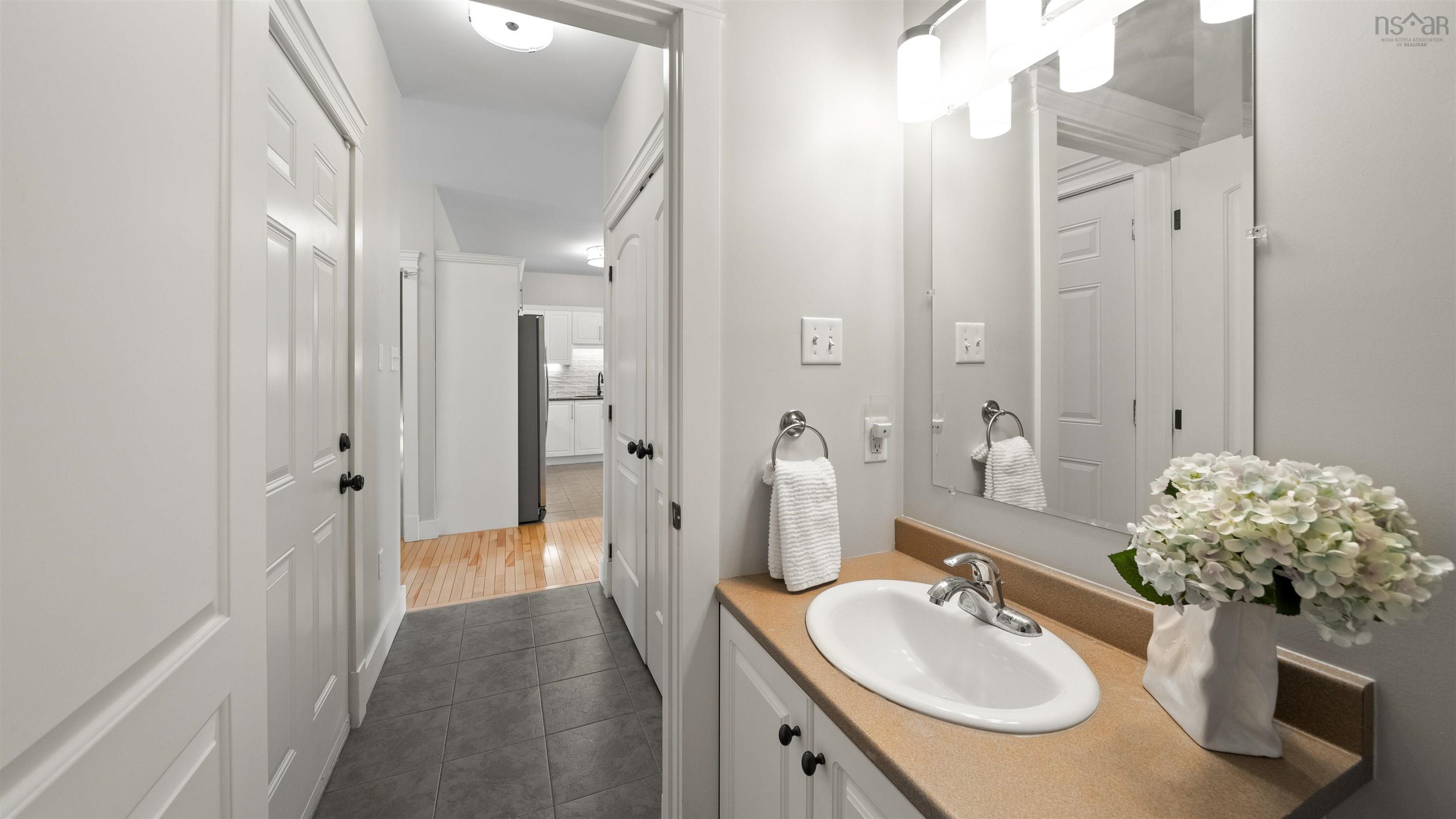 11 Kirkwood Court photo #21