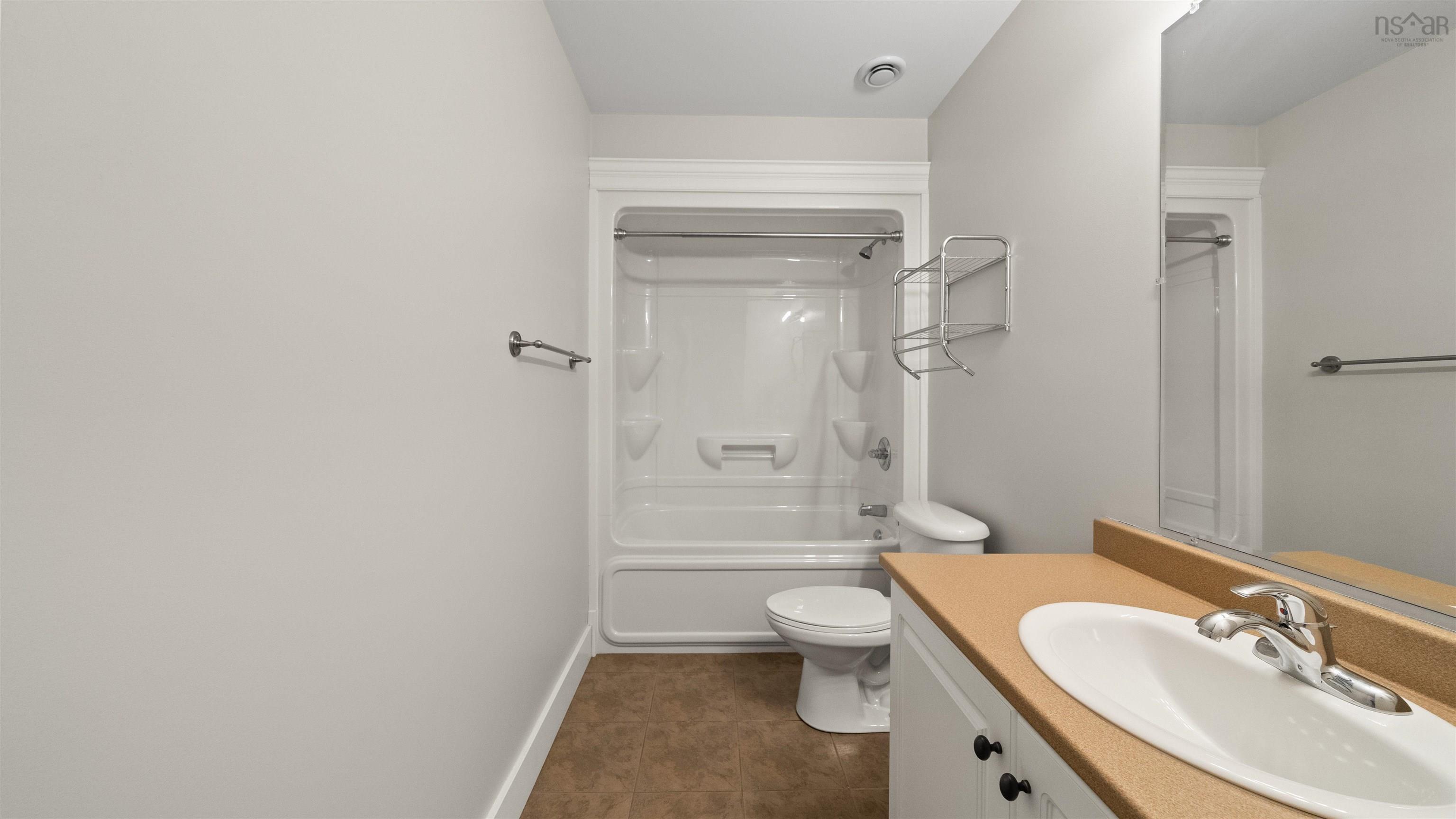 11 Kirkwood Court photo #25
