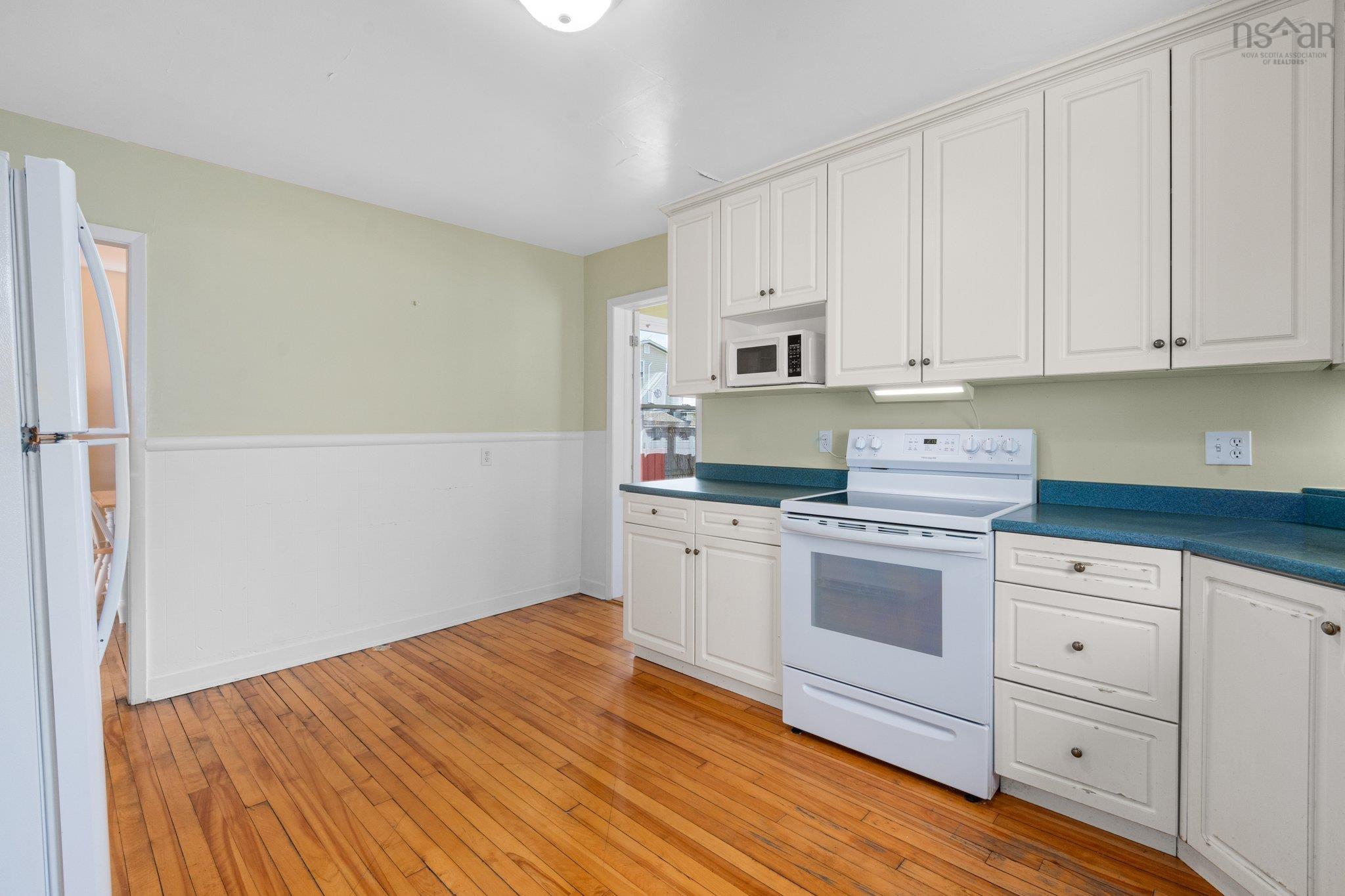 6183 Cedar Street photo #14